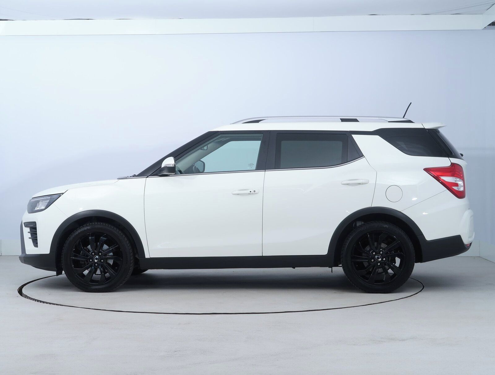 SsangYong Tivoli, 1.5 T-GDI, Automat, Serv.kniha - fotka 3