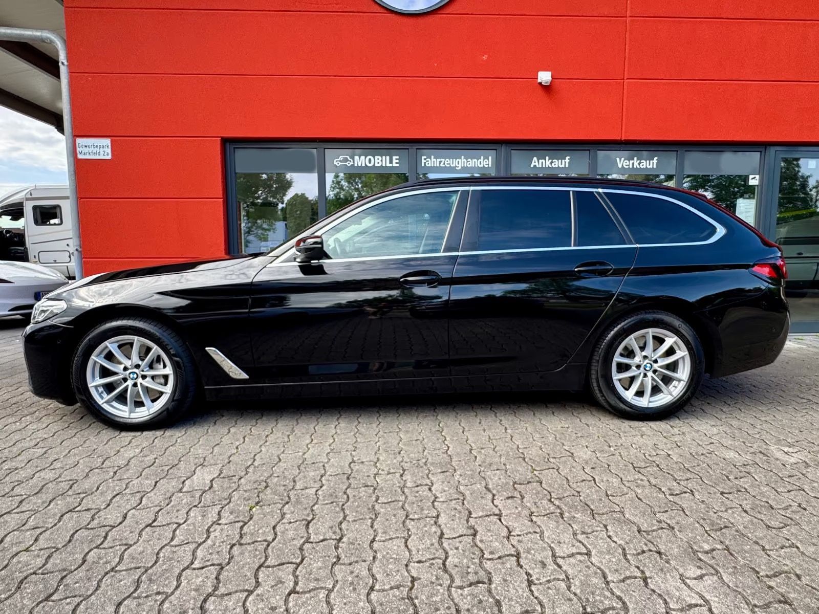 BMW Řada 5, xDrive, Tažné - fotka 5