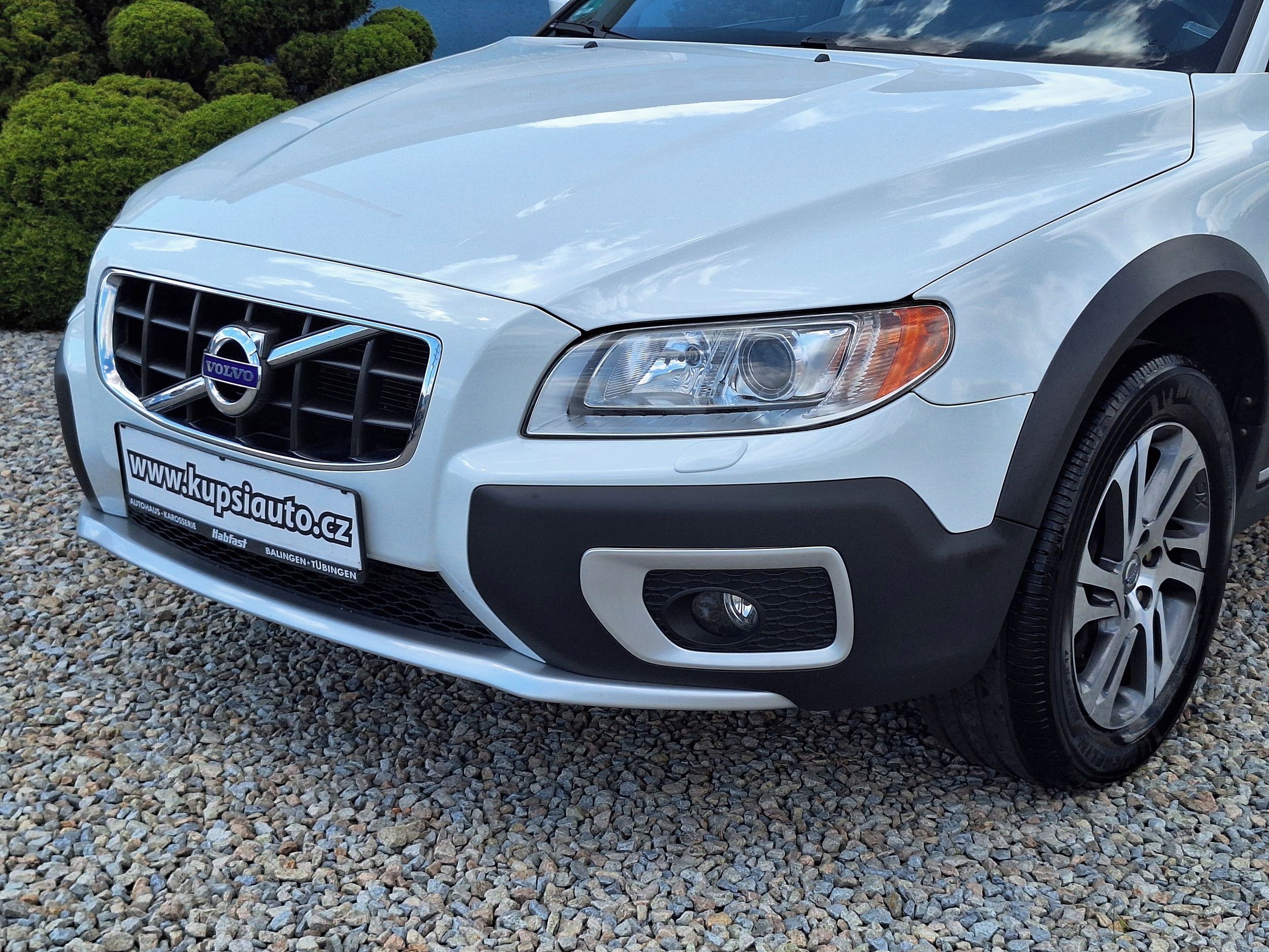 Volvo XC70, D5 AWD MANUÁL - fotka 3