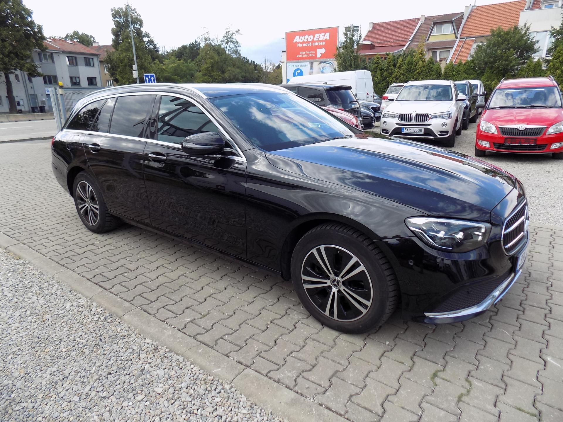 Mercedes-Benz Třídy E, 220 D 4MATIC 143 KW TOP!!! - fotka 5