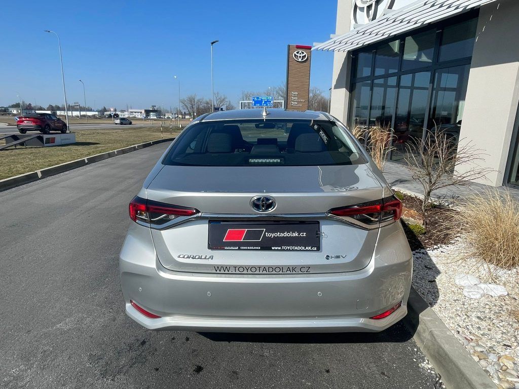 Toyota Corolla, 1.8 Hybrid 140k Comfort Tech - fotka 5
