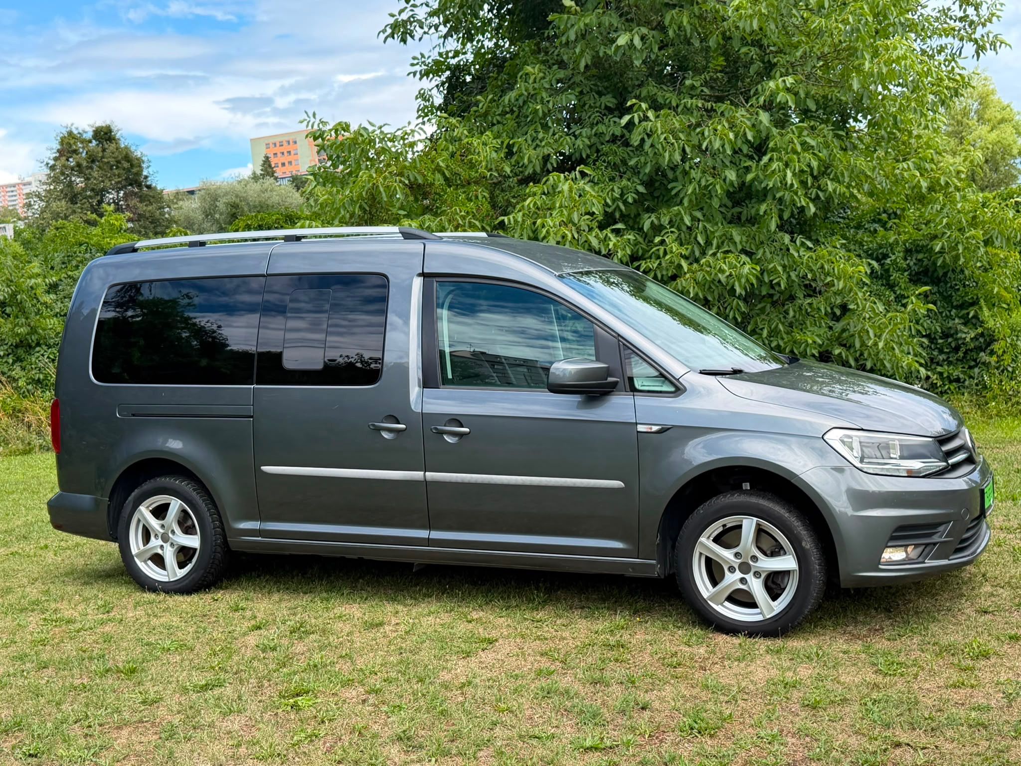 Volkswagen Caddy, MAXI 2,0 TDI- NAVI,TAŽNÉ - fotka 5