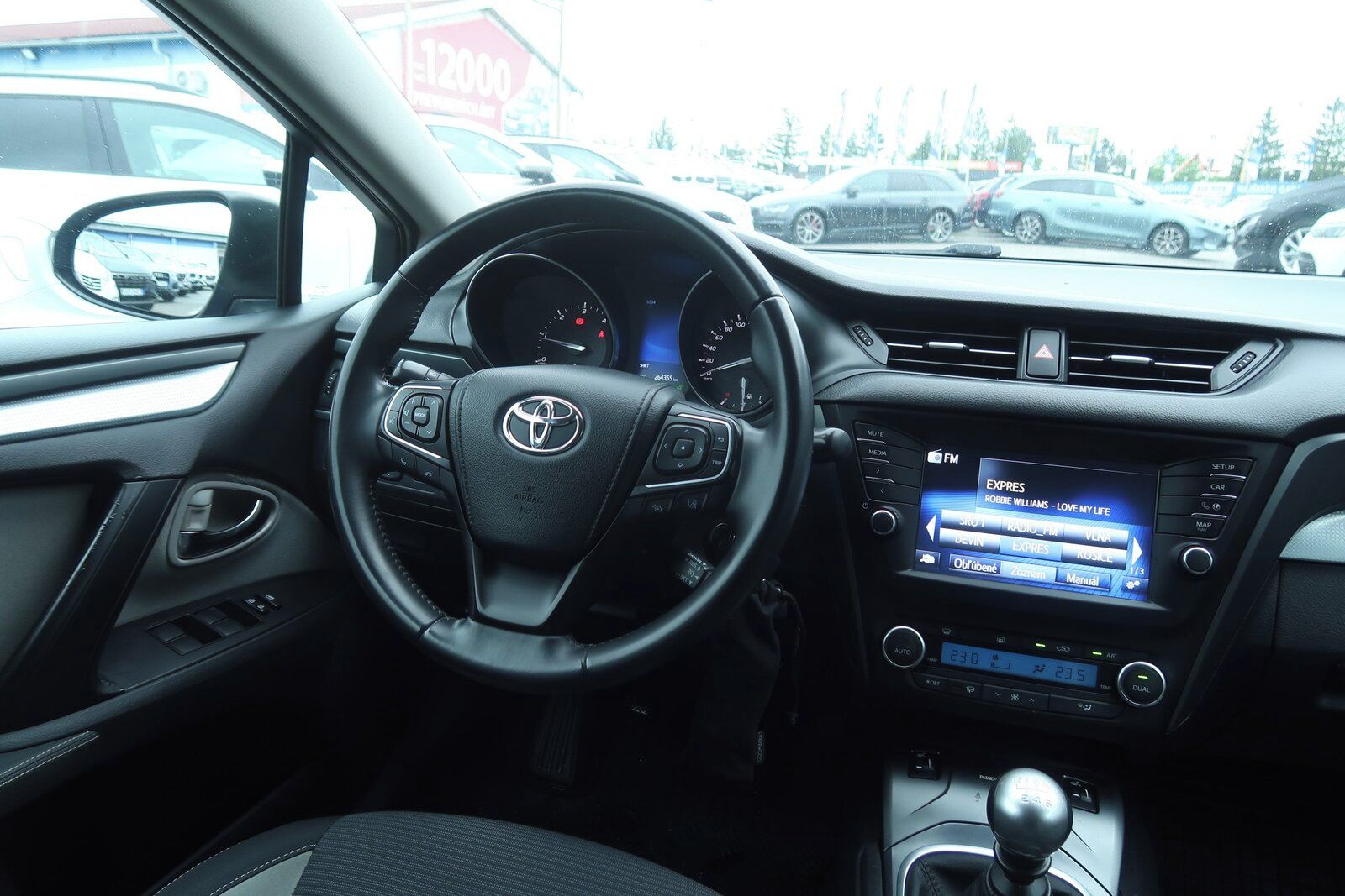 Toyota Avensis, 2.0 D-4D, Serv.kniha - fotka 6