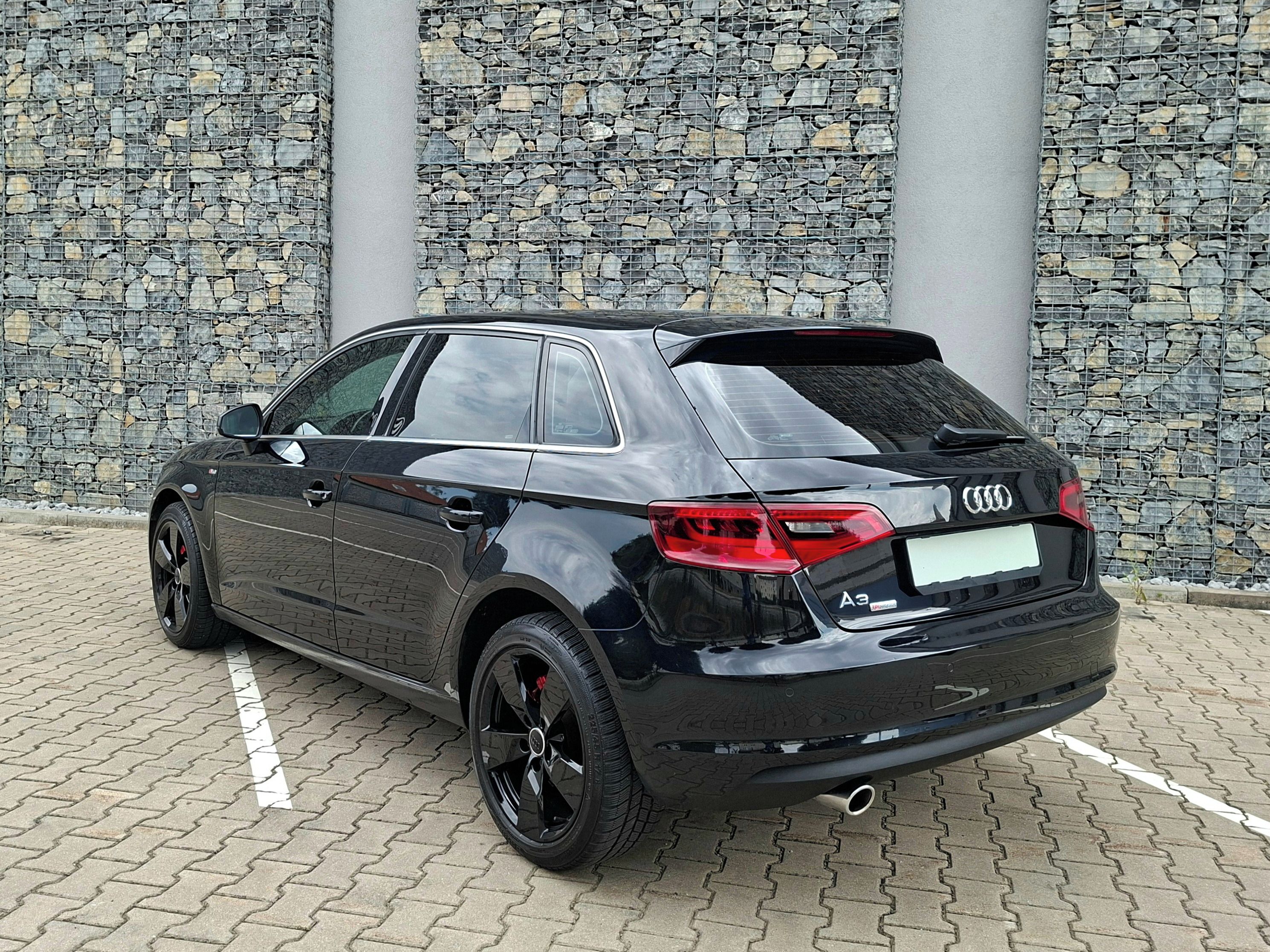 Audi A3, 1.6TDI,Bixenon,Led,Kůže,NováTK - fotka 6
