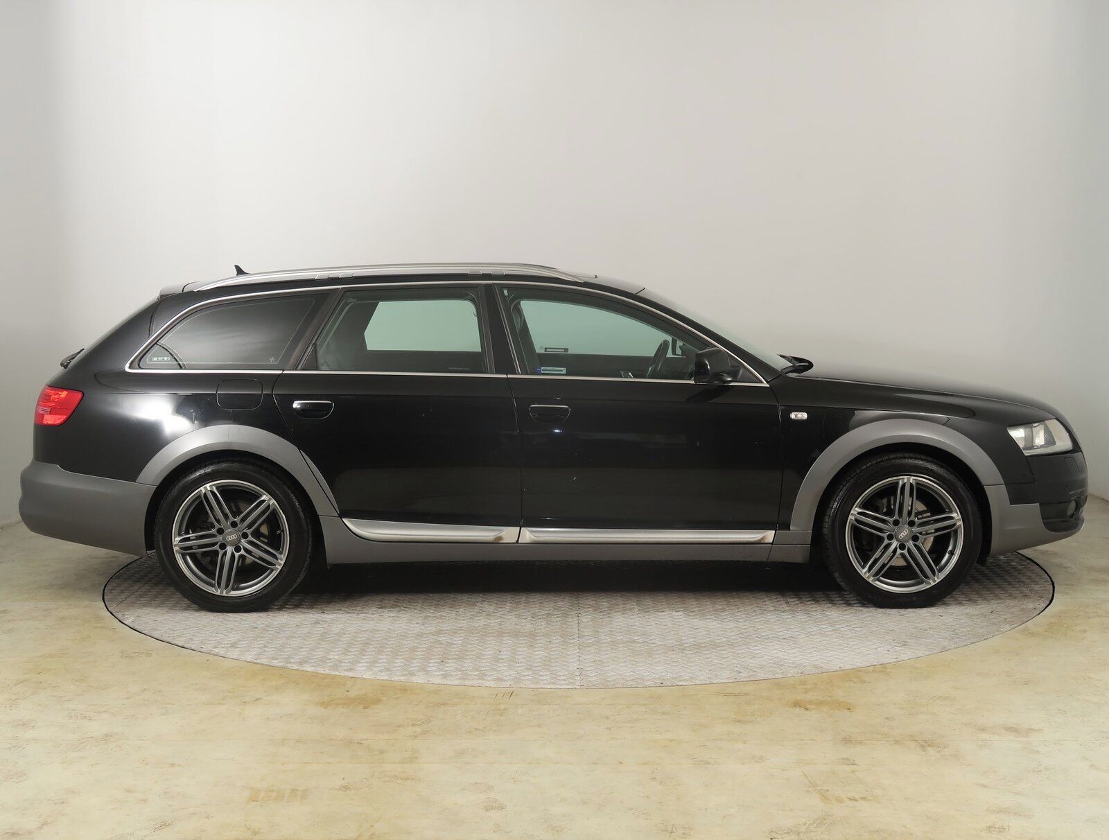 Audi A6 allroad, 2.7 TDI, 4X4, Automat, Navi - fotka 6