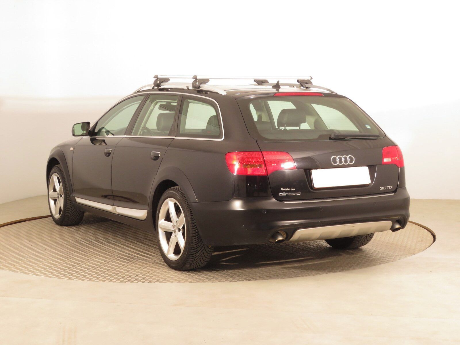 Audi A6 allroad, 3.0 TDI, 4X4, Automat, Navi - fotka 4