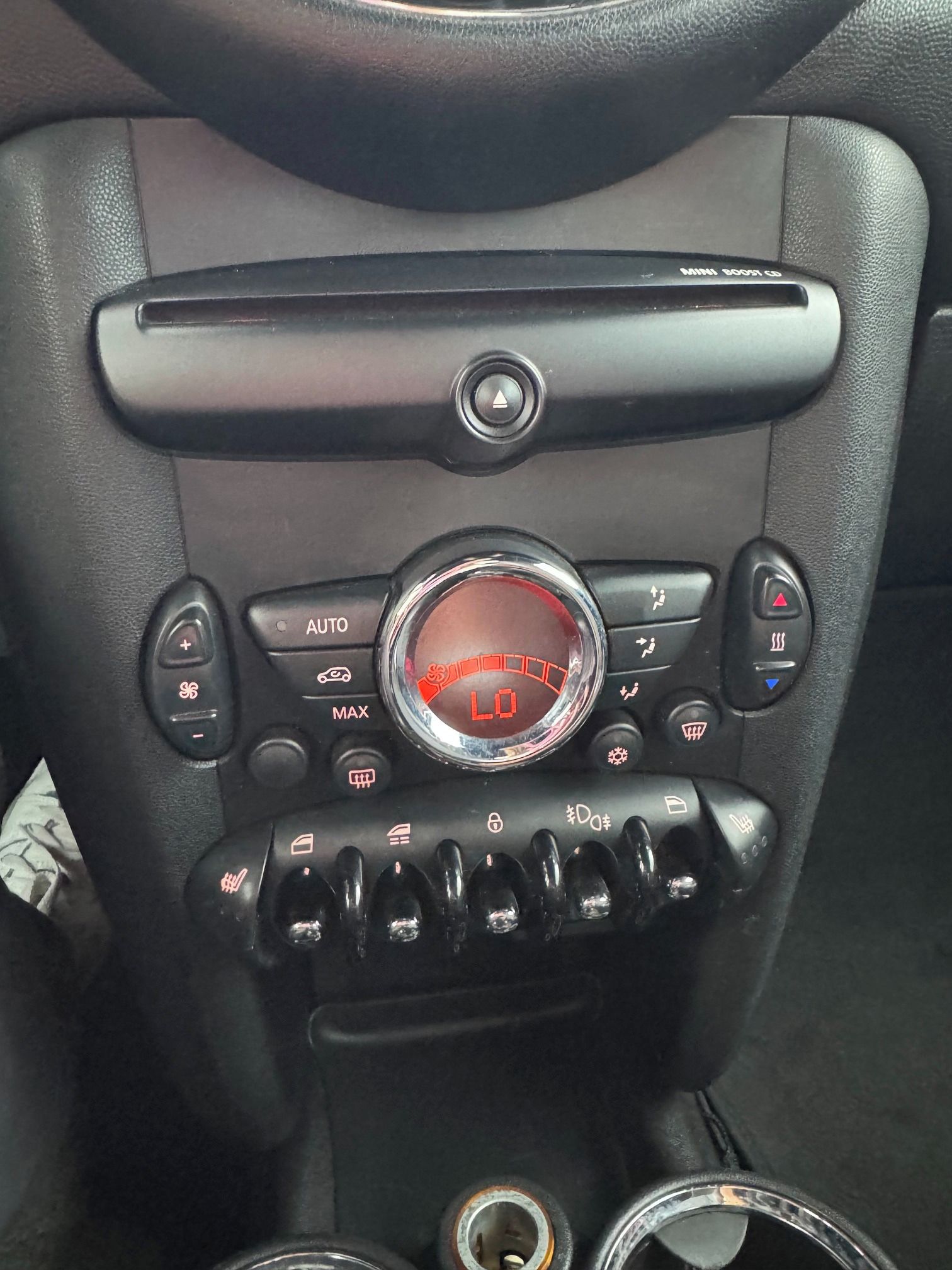Mini Cooper, 1.6i  plně po servisu - fotka 5