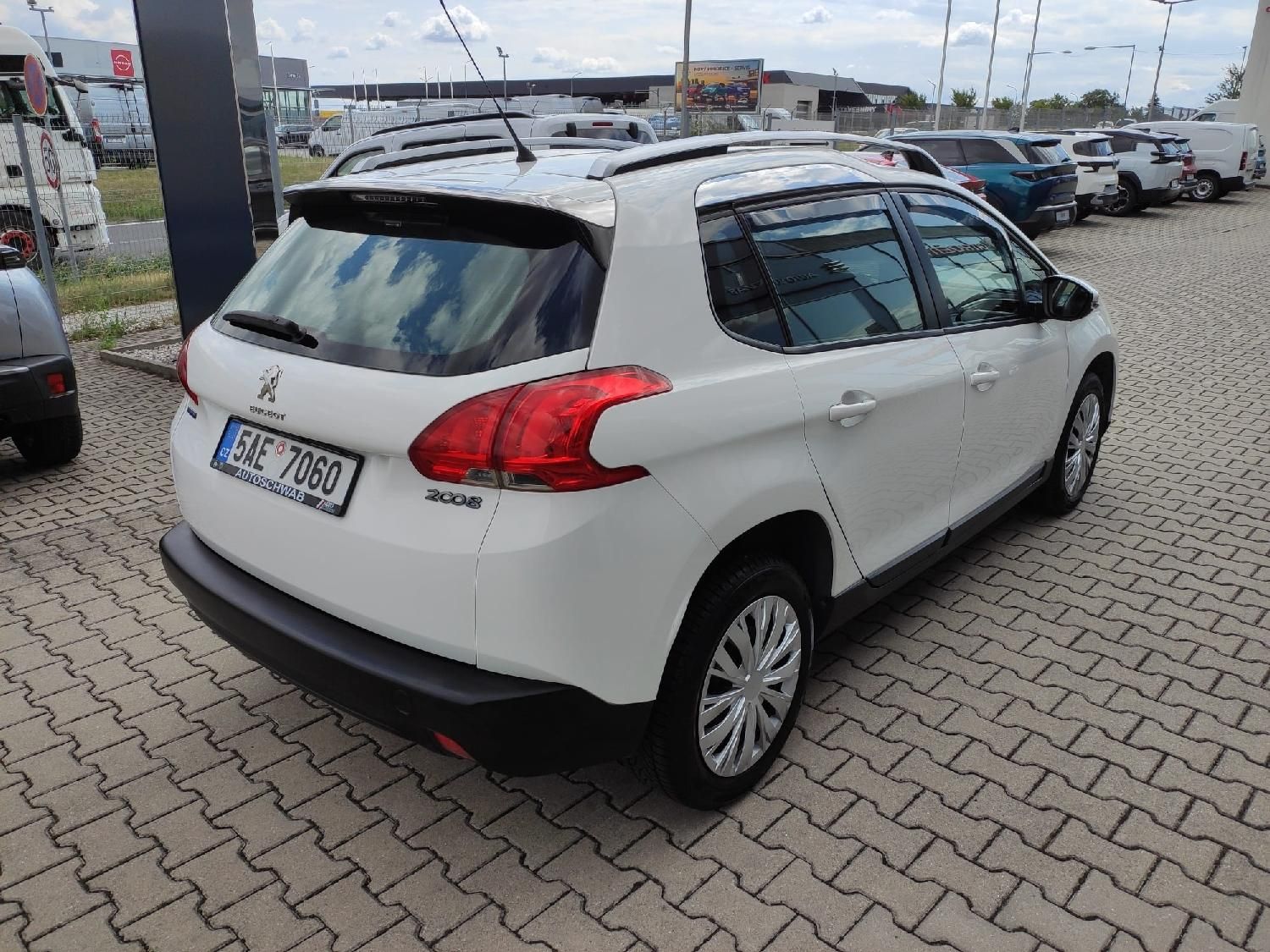 Peugeot 2008, Active 1.6 HDI 100k MAN5 - fotka 4