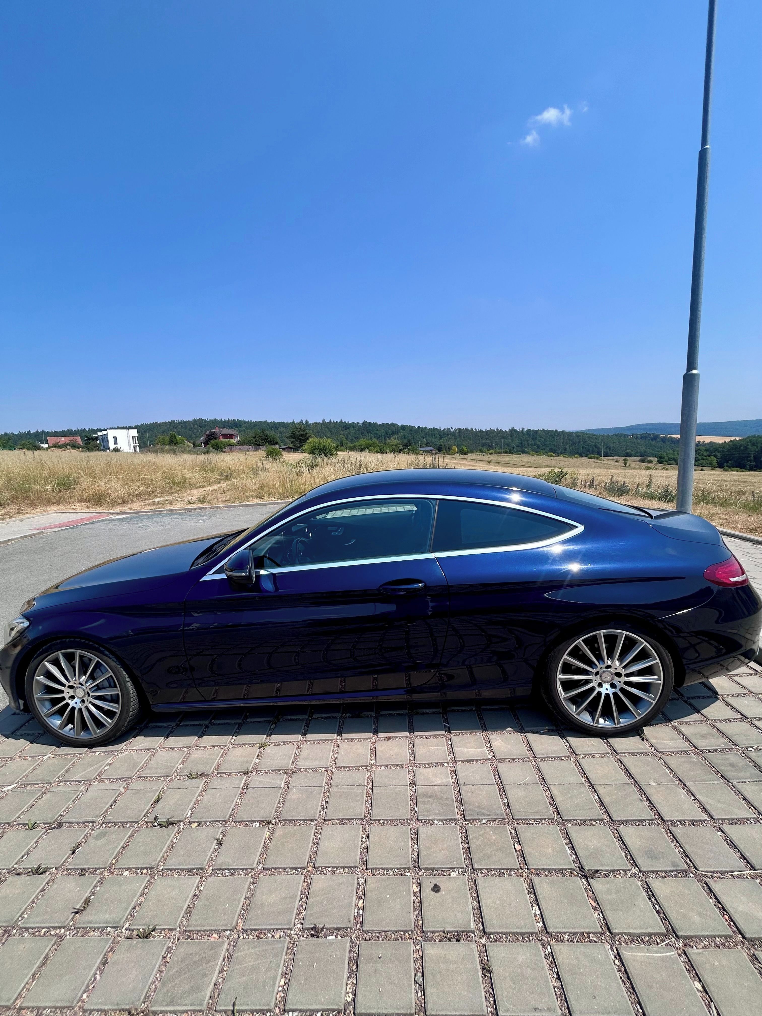 Mercedes-Benz Třídy C, C400 Coupe, servisované - fotka 2