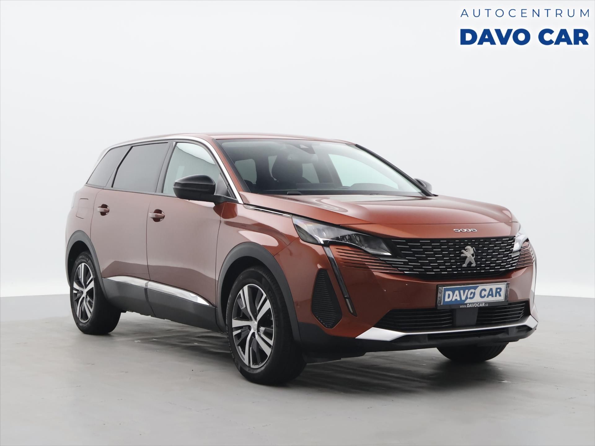 Peugeot 5008, 1.2 PT 96kW Allure 7-Míst DPH