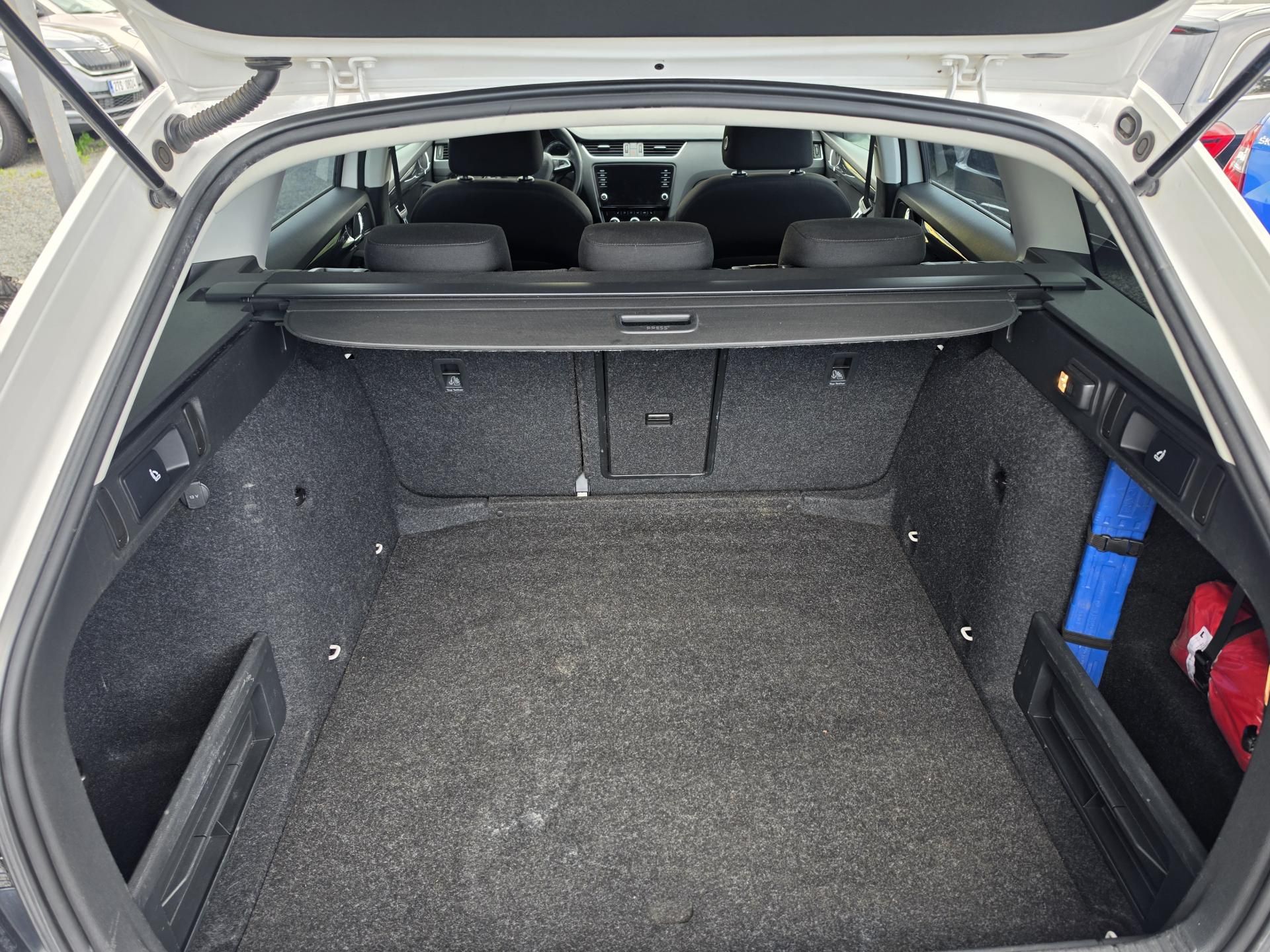 Škoda Octavia, 2.0 TDI DSG 4x4 Led kei - fotka 5