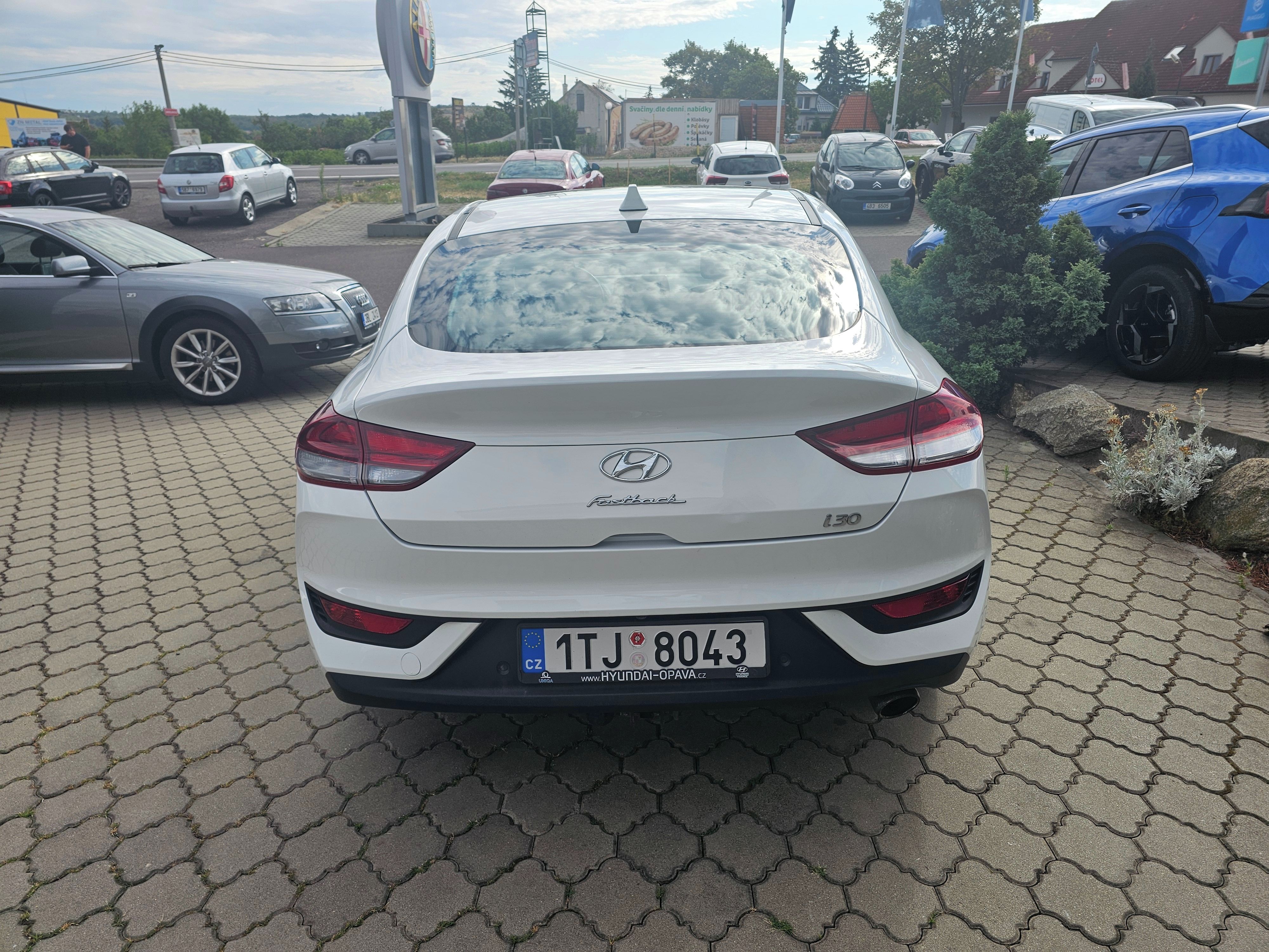 Hyundai i30, i30 Fastback 1,4 T-GDI 103 kW - fotka 4