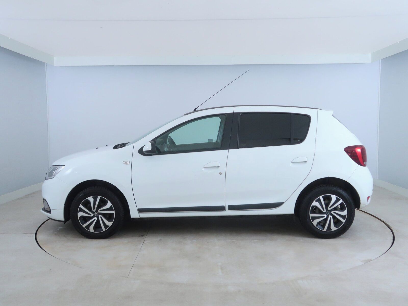 Dacia Sandero, 0.9 TCe, ČR,1.maj, Serv.kniha - fotka 3