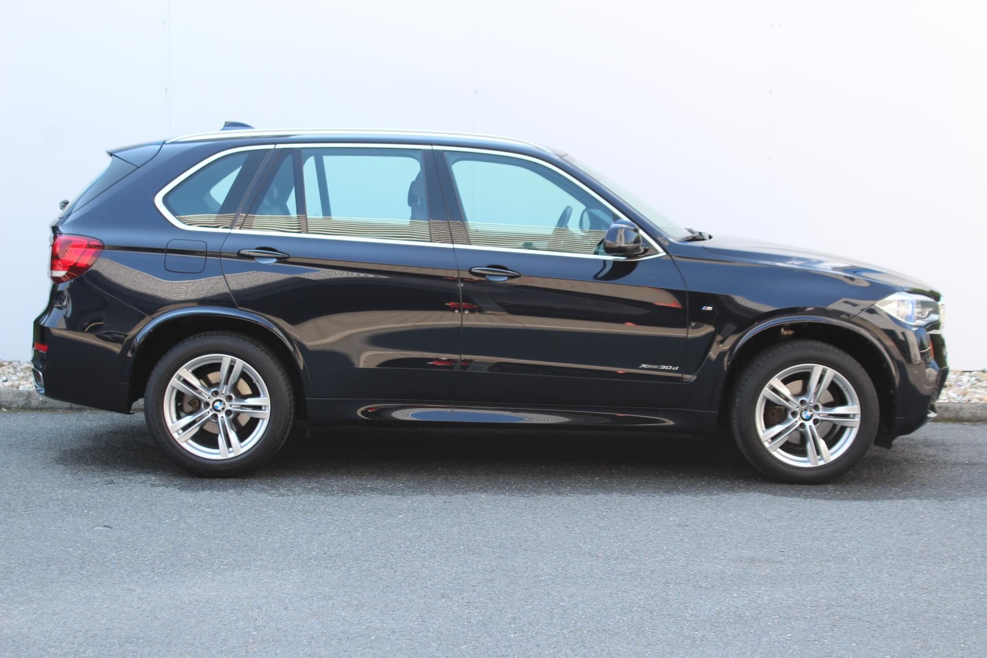 BMW X5, xDrive30d - fotka 3