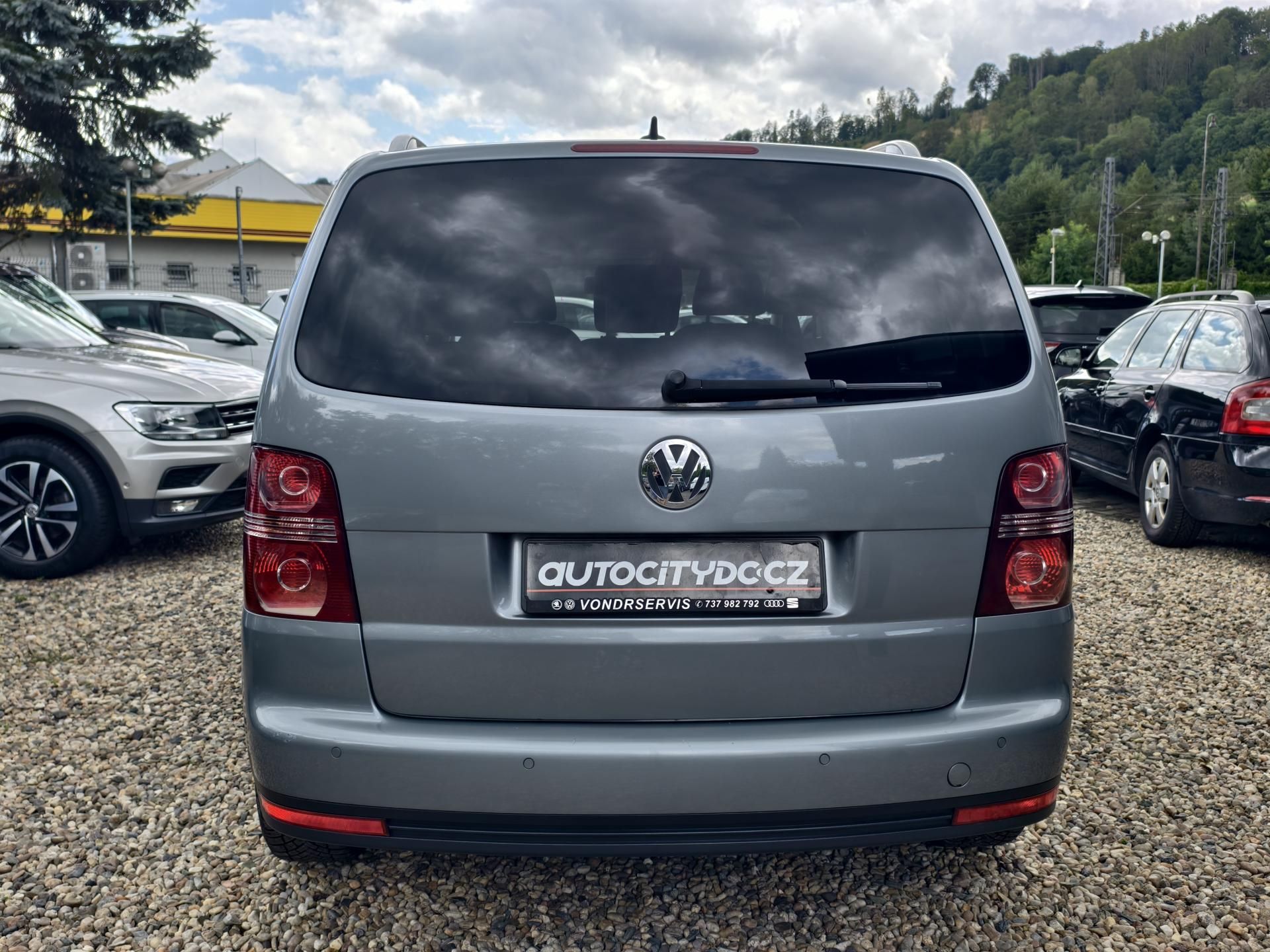 Volkswagen Touran, 1.9 TDi 77kW TEMPOMAT, VÝHŘEVY - fotka 5