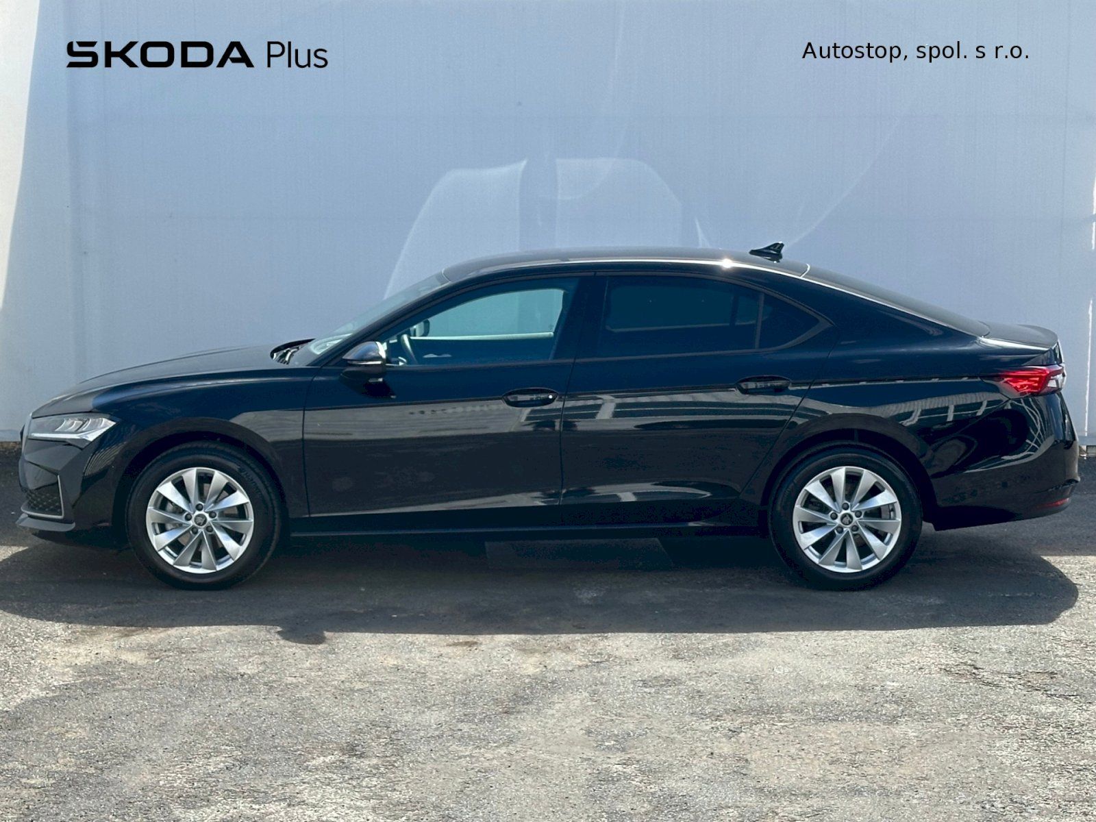 Škoda Superb, 2,0 TDI / 110 KW / DSG / Selec - fotka 3