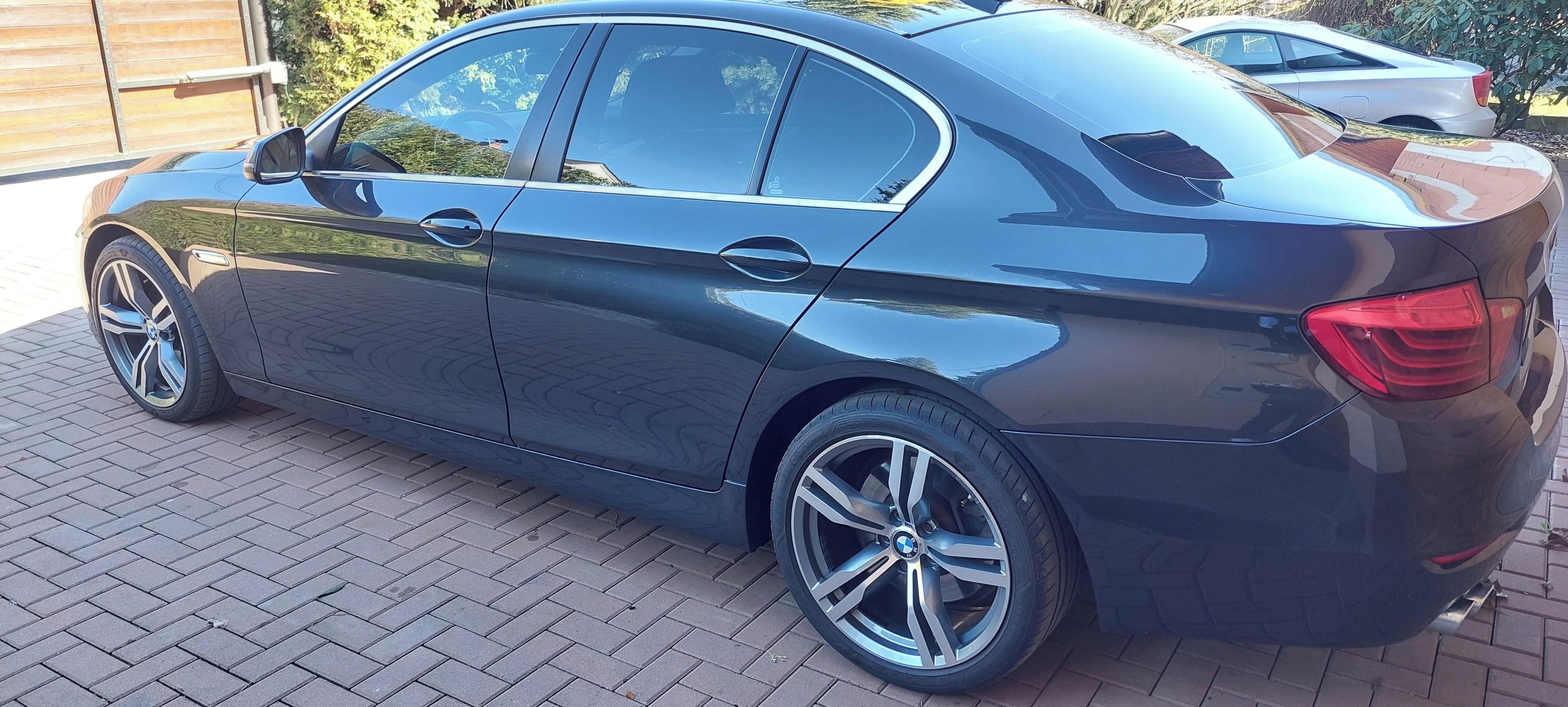 BMW Řada 5, 530d xdrive, 190 kW - fotka 2