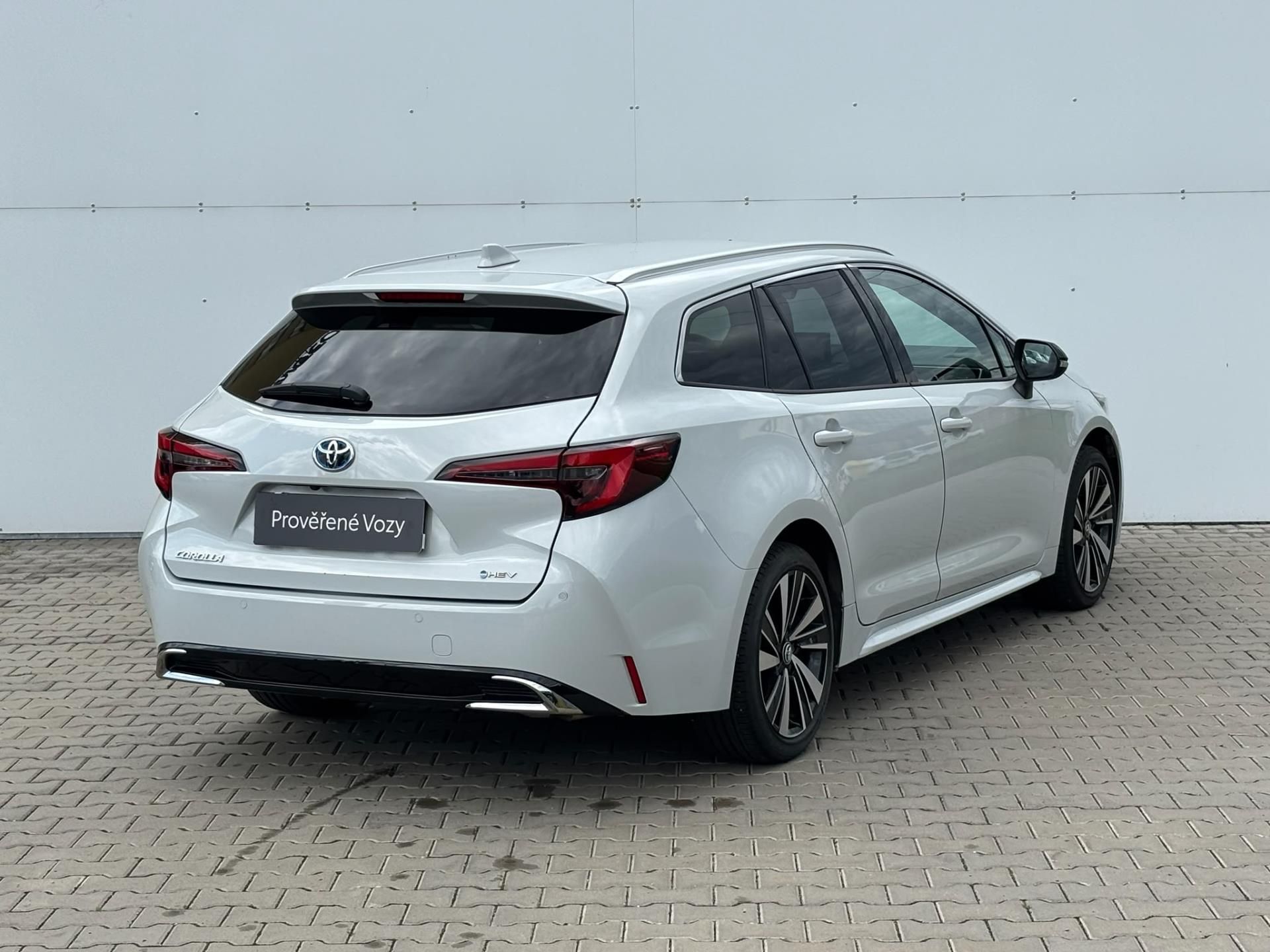 Toyota Corolla, 1.8 HSD e-CVT Style Tech - fotka 2