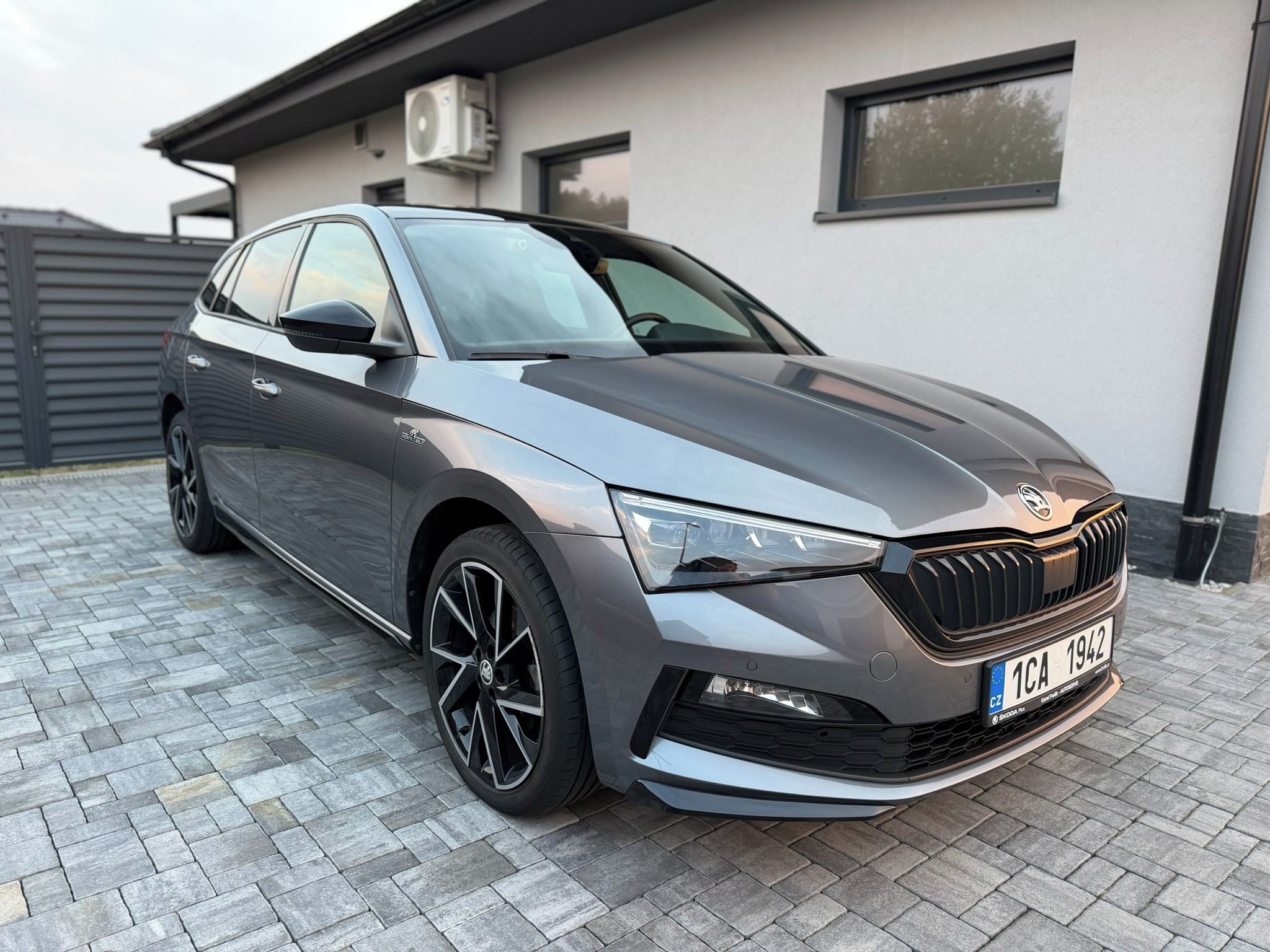 Škoda Scala, Škoda Scala Monte Carlo 1,5TSI - fotka 4