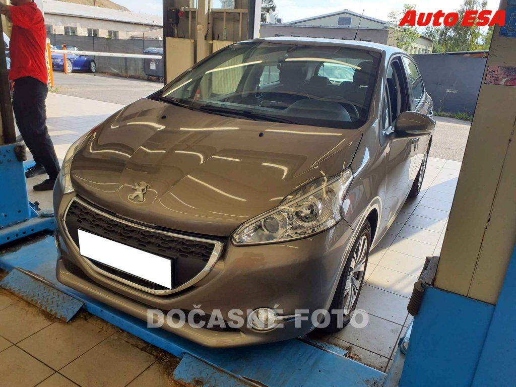 Peugeot 208, 1.2 PT