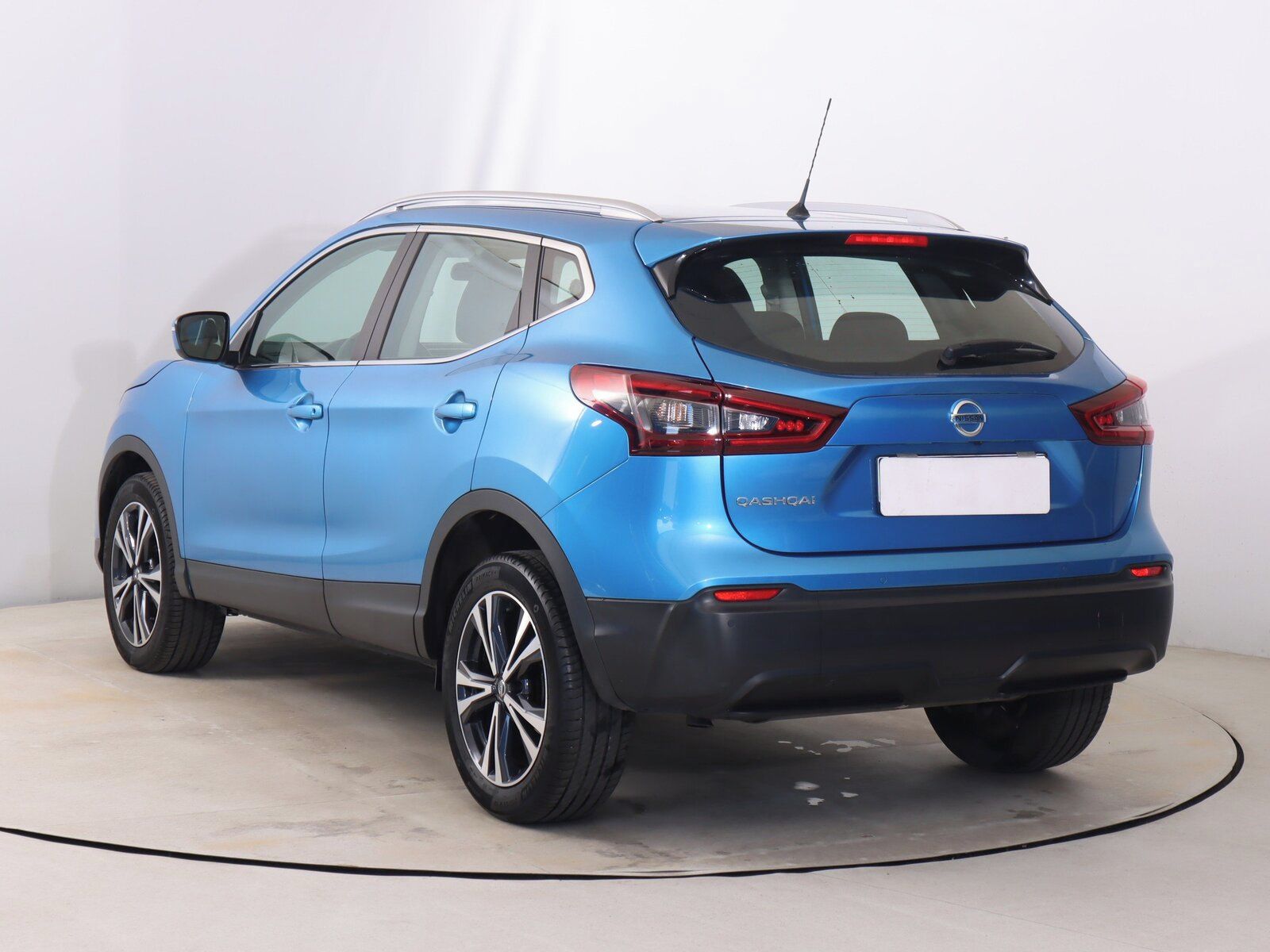 Nissan Qashqai, 1.3 DIG-T, Serv.kniha - fotka 4