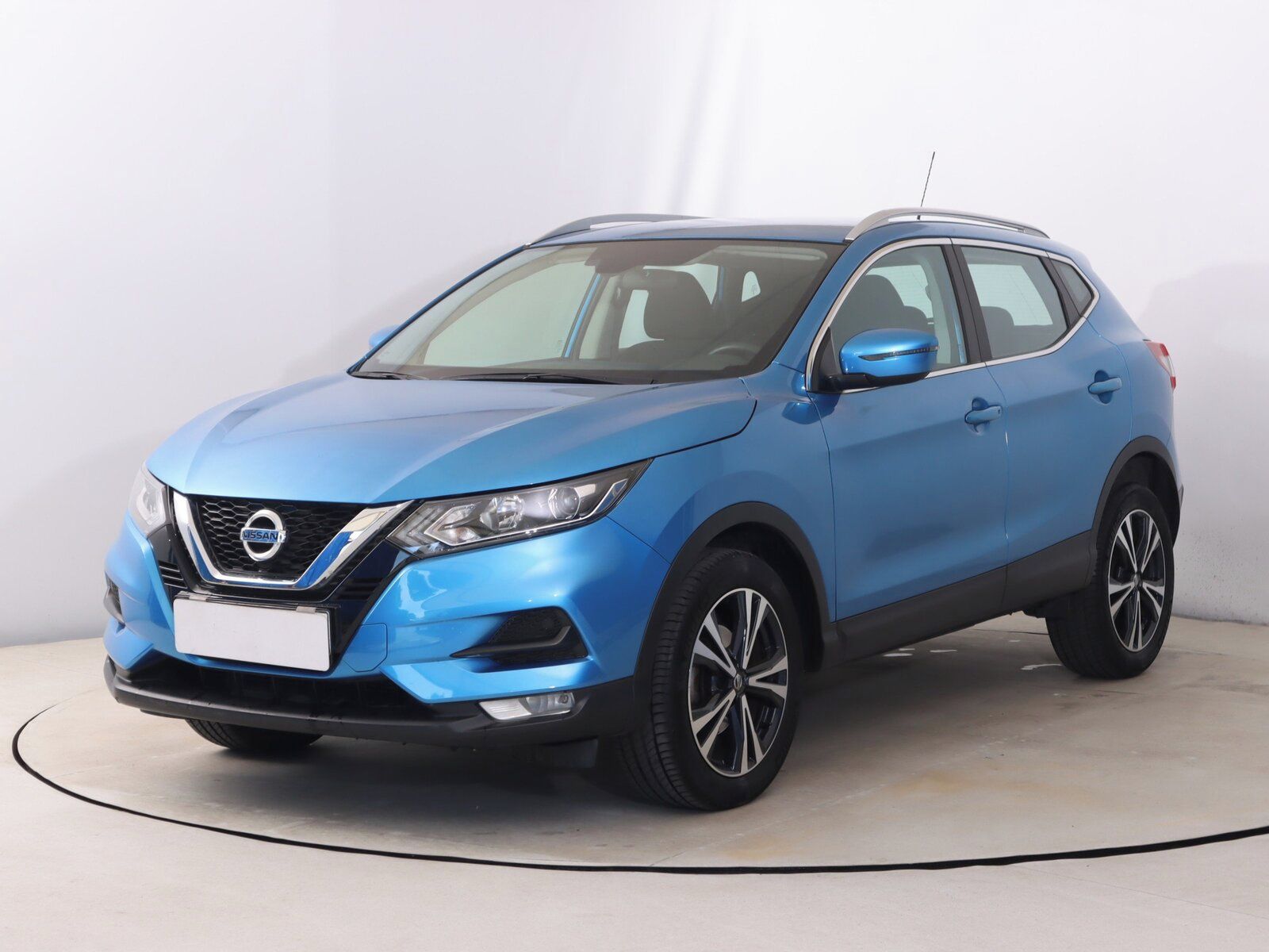 Nissan Qashqai, 1.3 DIG-T, Serv.kniha - fotka 2