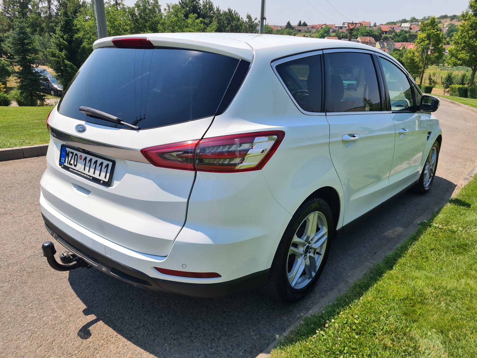 Ford S-MAX, 2.0 TDCi 110kw AUT. NAV. - fotka 4