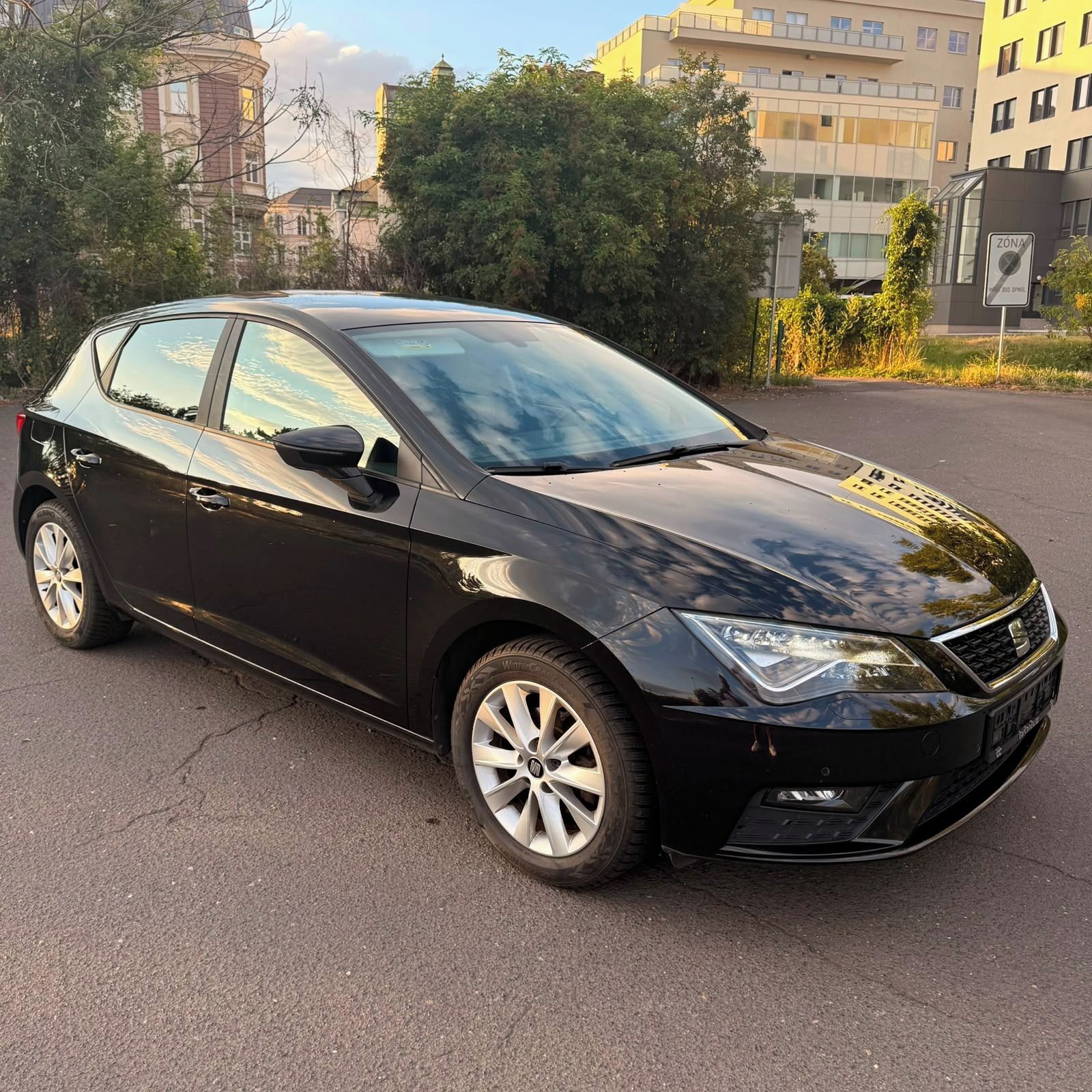 Seat Leon, STYLE facelift 2017 1.2TSI 81 - fotka 3
