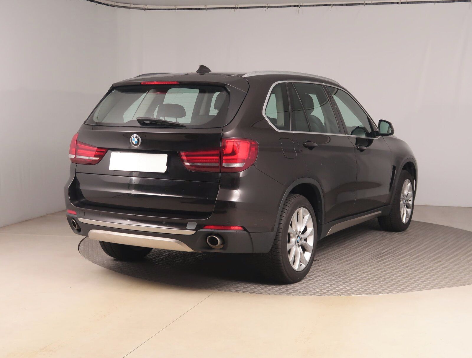 BMW X5, xDrive30d, xLine, 4X4 - fotka 5