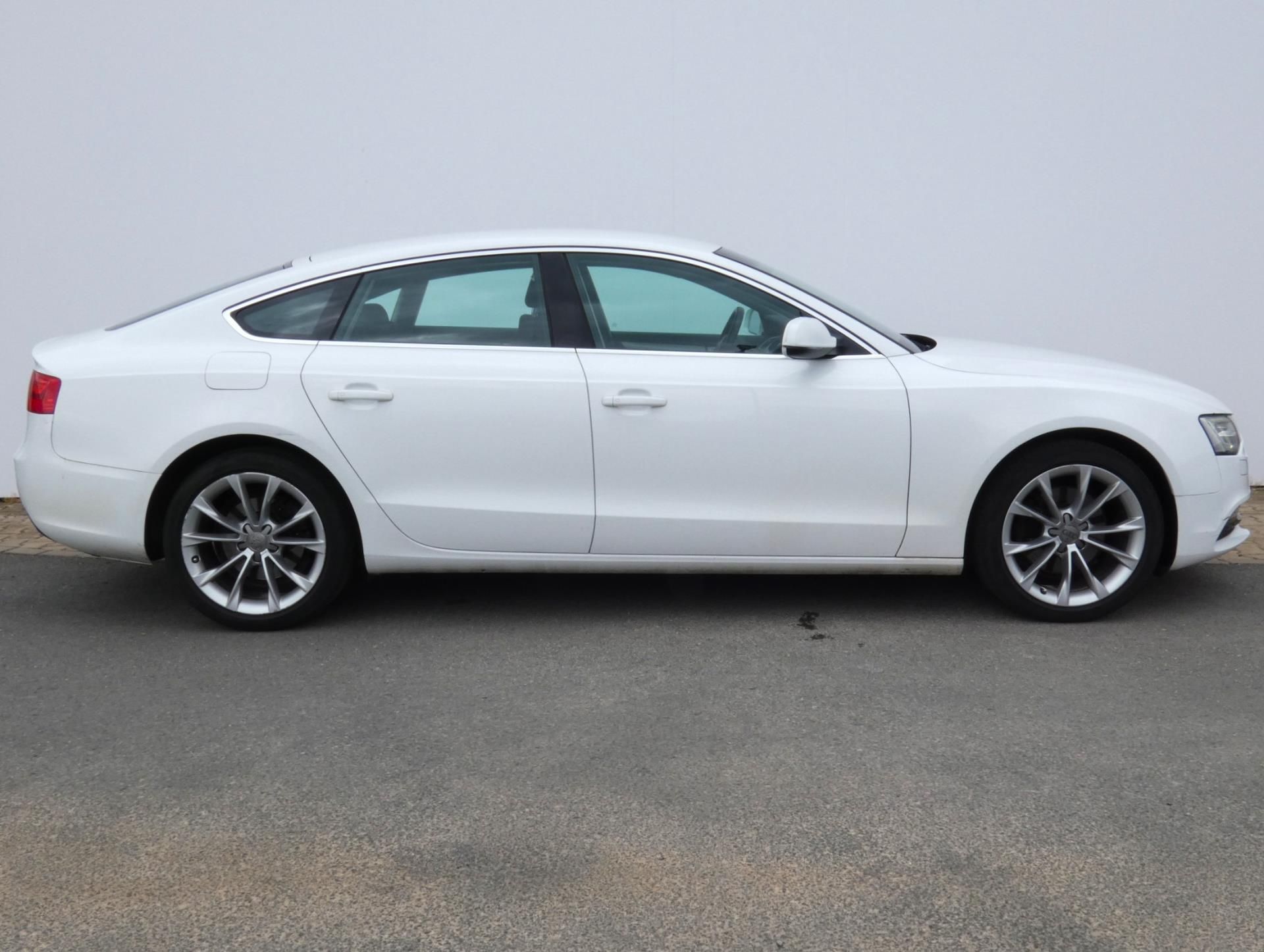 Audi A5, 2.0 TDI 130 kW quattro - fotka 3