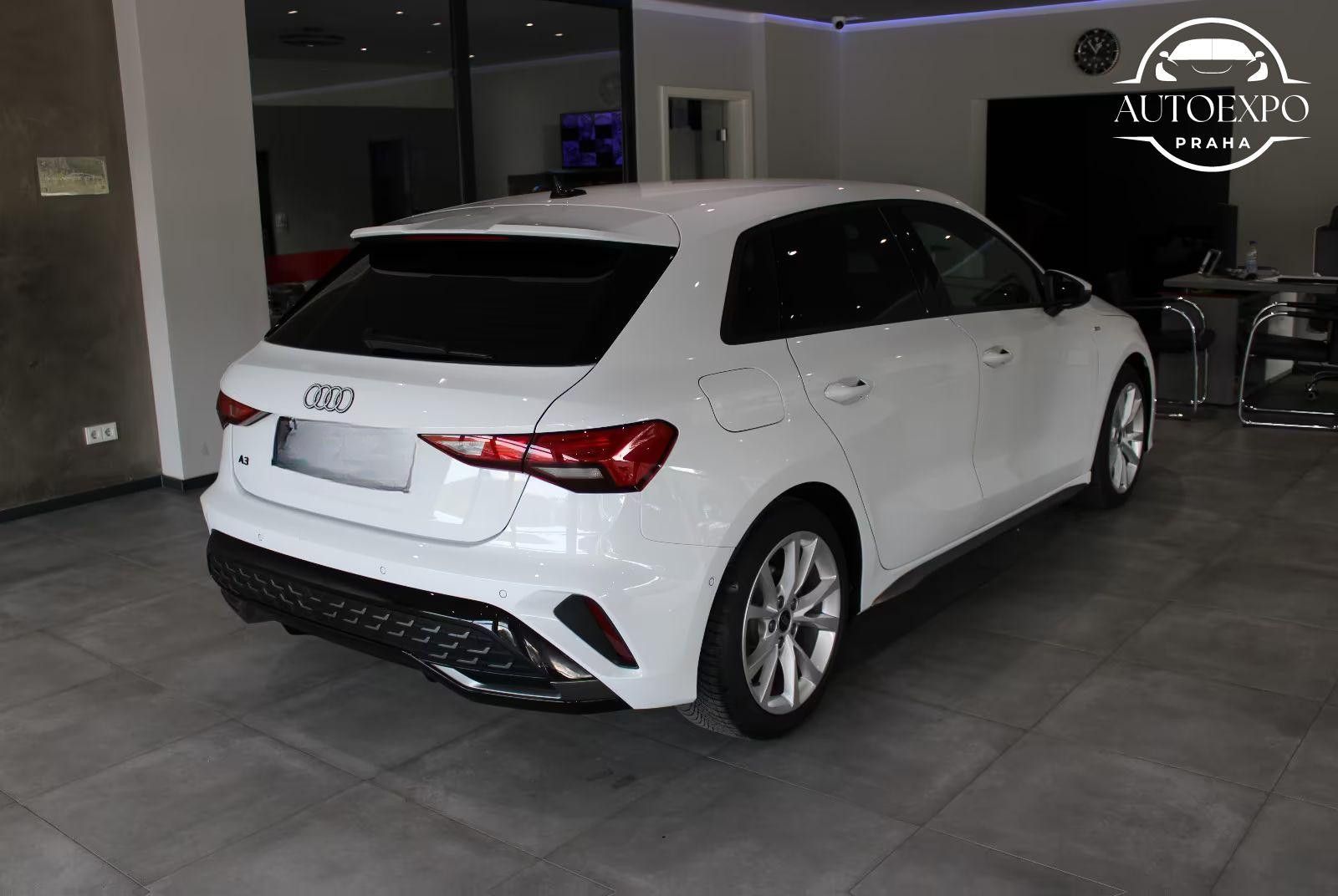 Audi A3, Sportback 35 TFSI S-LINE SPORT - fotka 4