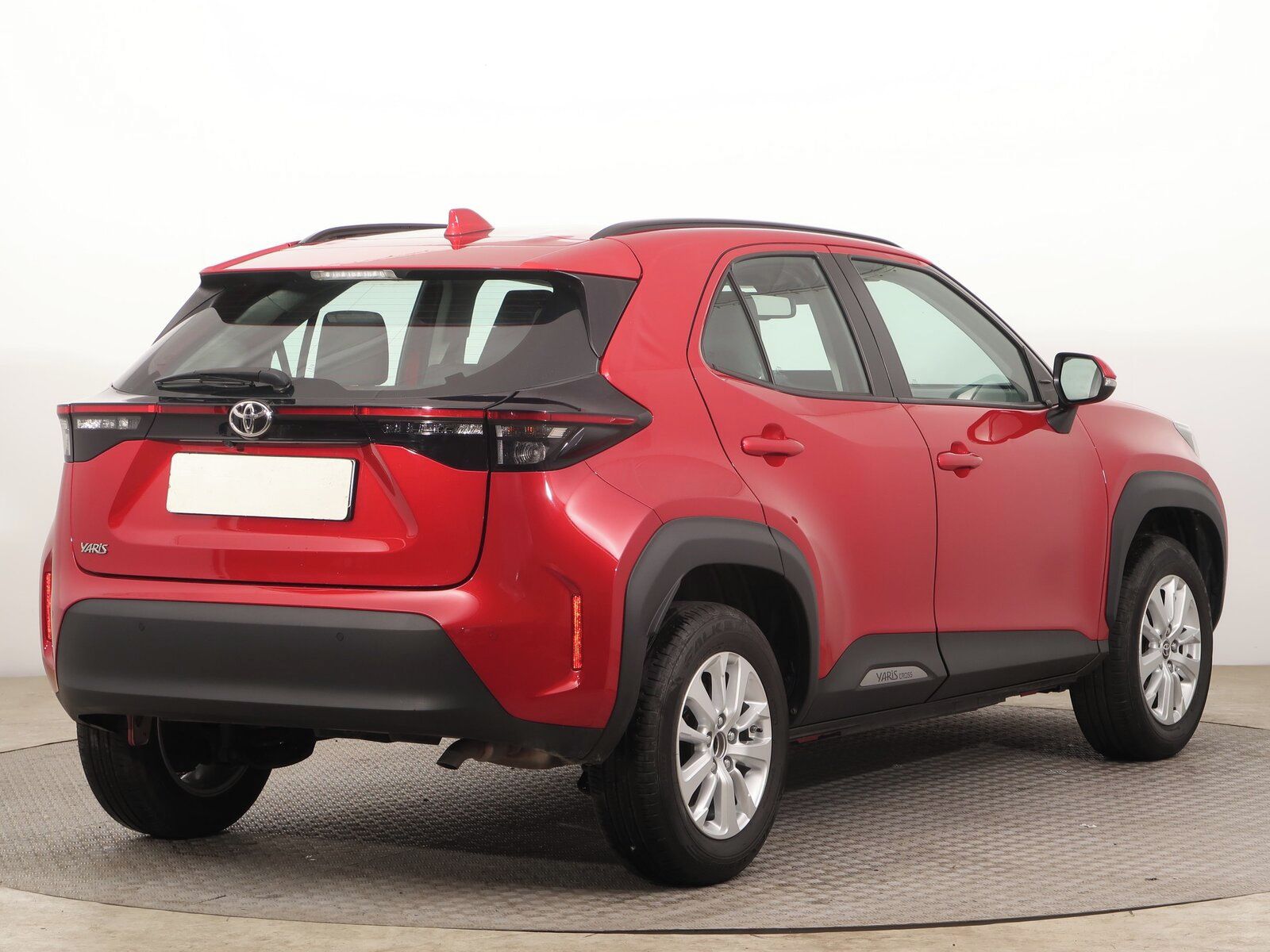 Toyota Yaris Cross, 1.5 VVT-i, Serv.kniha - fotka 5