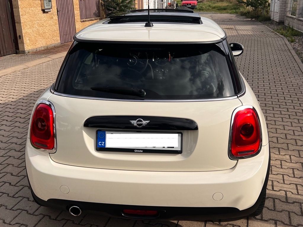 Mini Cooper, D F56 - 1.5d, pano, JCW R17 - fotka 4