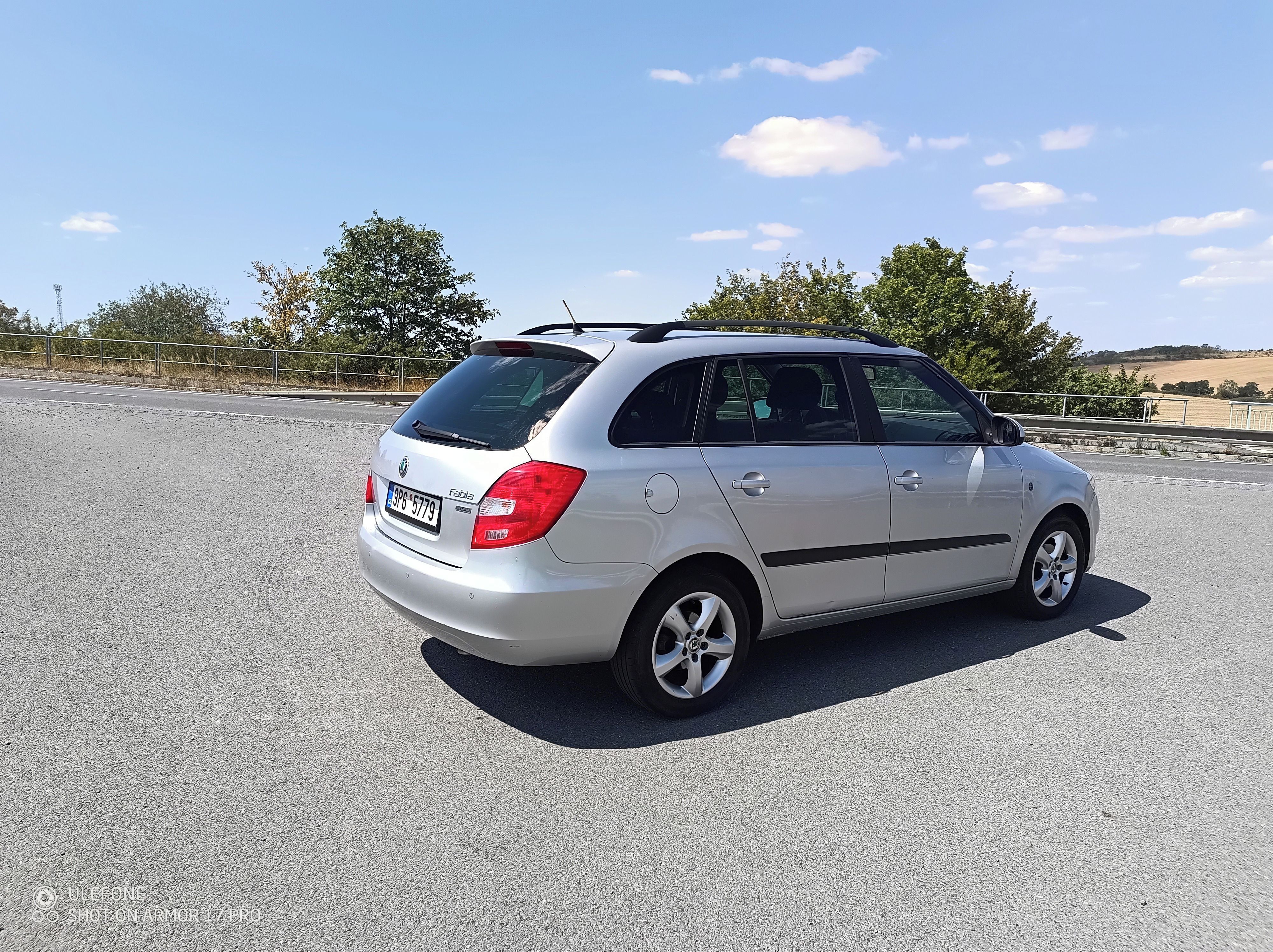 Škoda Fabia, 1.2 TSi !!54 000 Km!! serviska - fotka 5