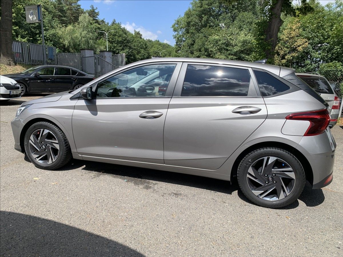 Hyundai i20, 1,2 i SMART,1.MAJ.,ČR,SERVISKA - fotka 5