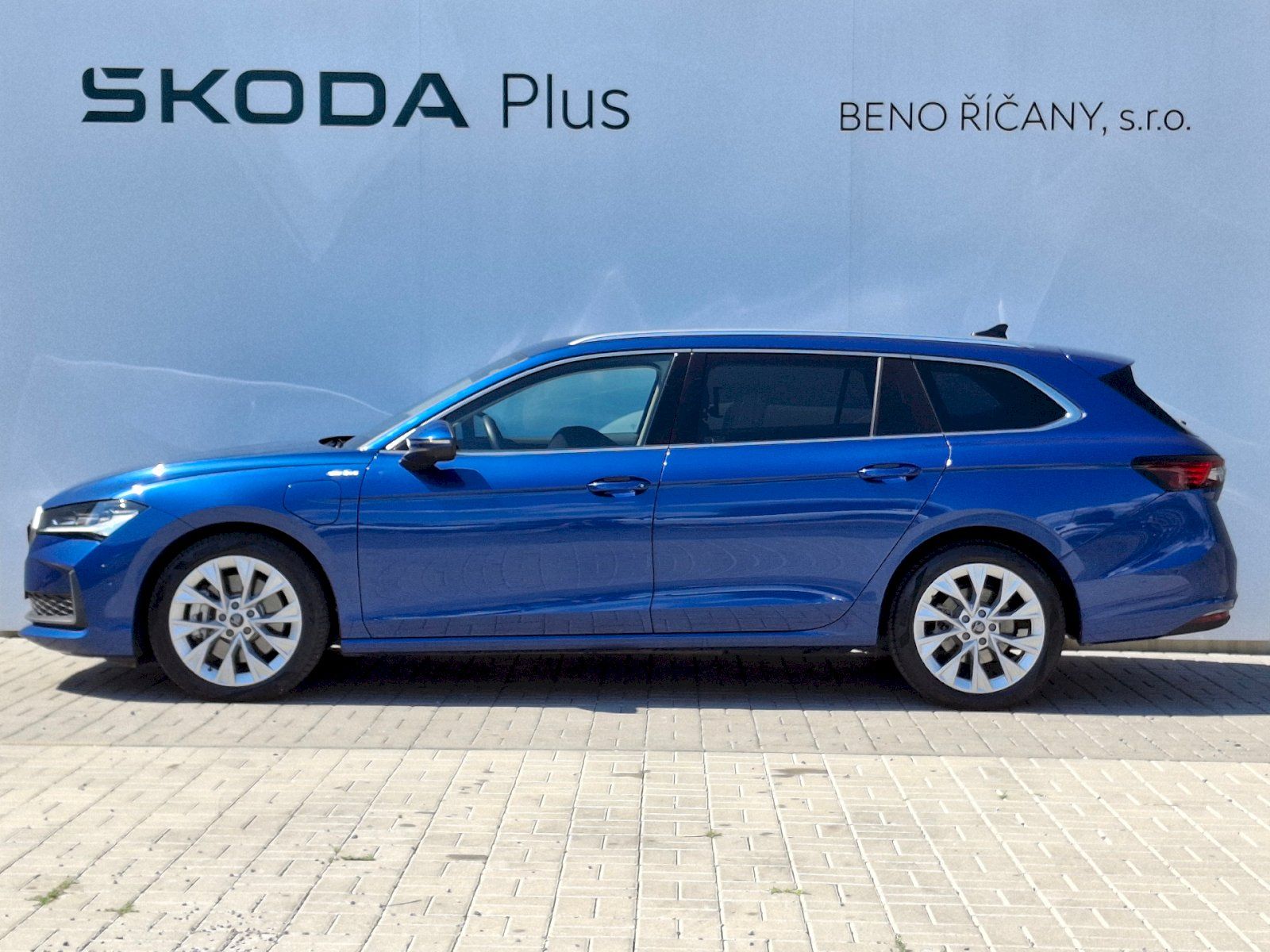 Škoda Superb, Combi iV L&K DSG 1,5TSi 150kW - fotka 3