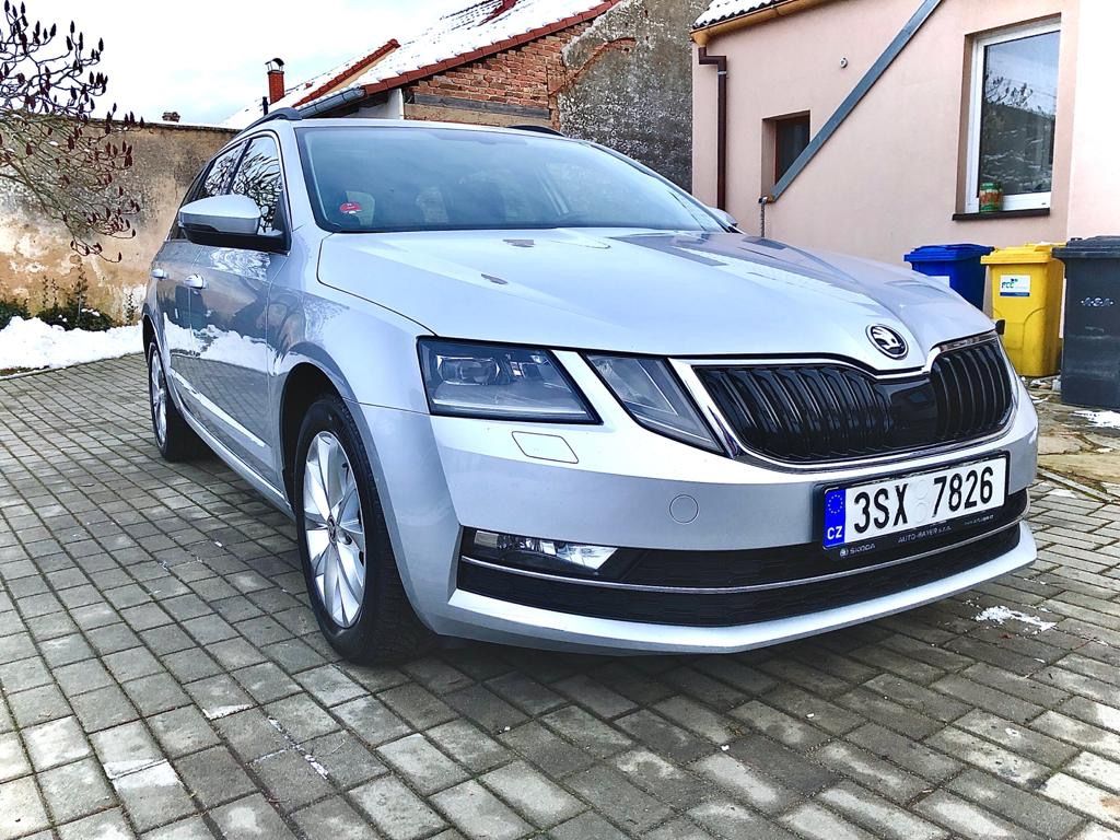 Škoda Octavia - fotka 2