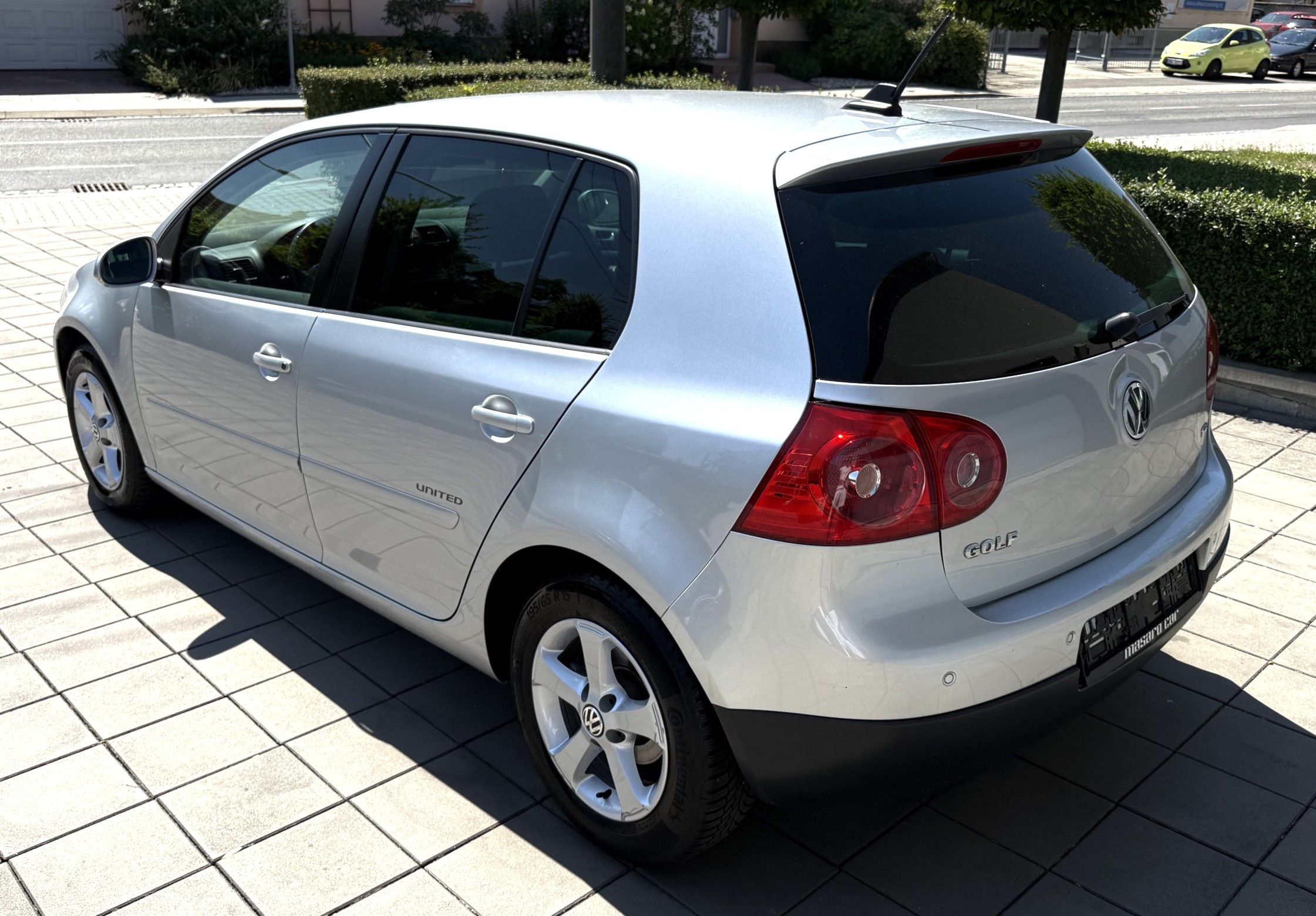 Volkswagen Golf, Golf V 1.6MPI,75kw,UNITED,2008 - fotka 4