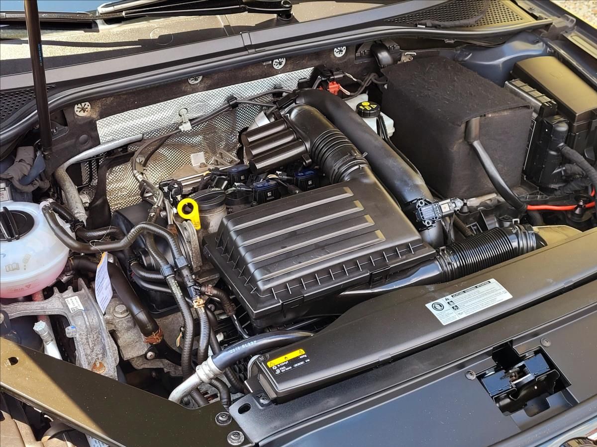Volkswagen Passat, 1,4 TSi DSG SERV.KN,CEBIA,ACC - fotka 6