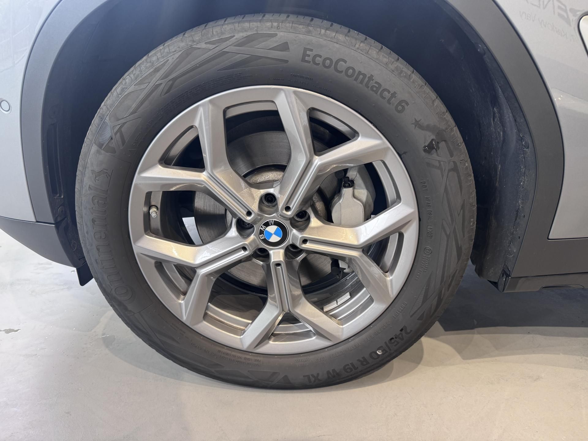 BMW X3, xDrive 30d xLine - fotka 6