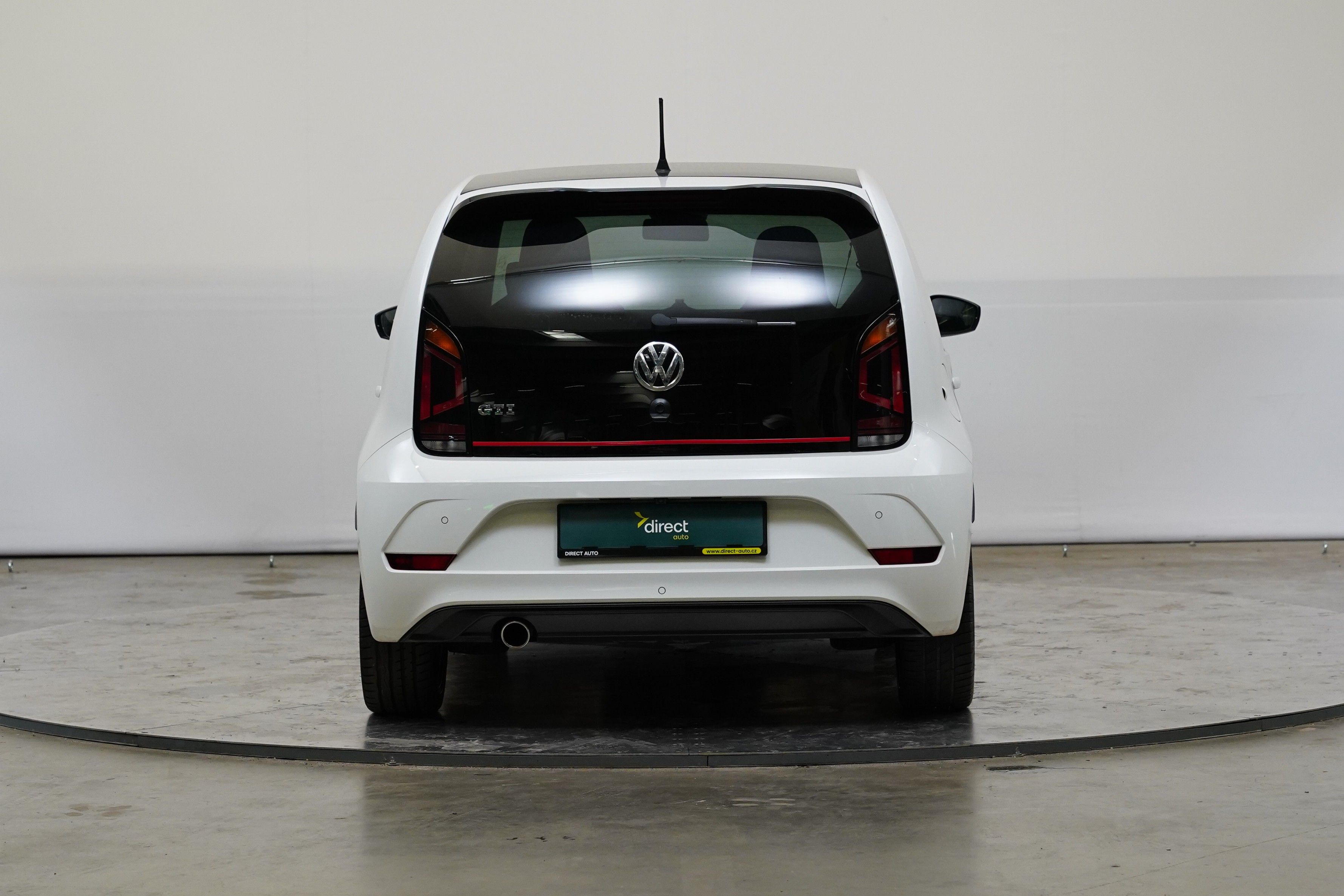 Volkswagen Up!, 1.0 TSI 85 kW GTI - fotka 6