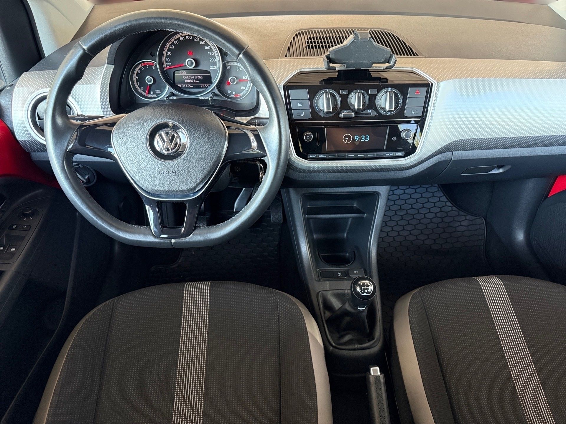 Volkswagen Up!, 1.0 MPI / 55 kW Highline - fotka 6