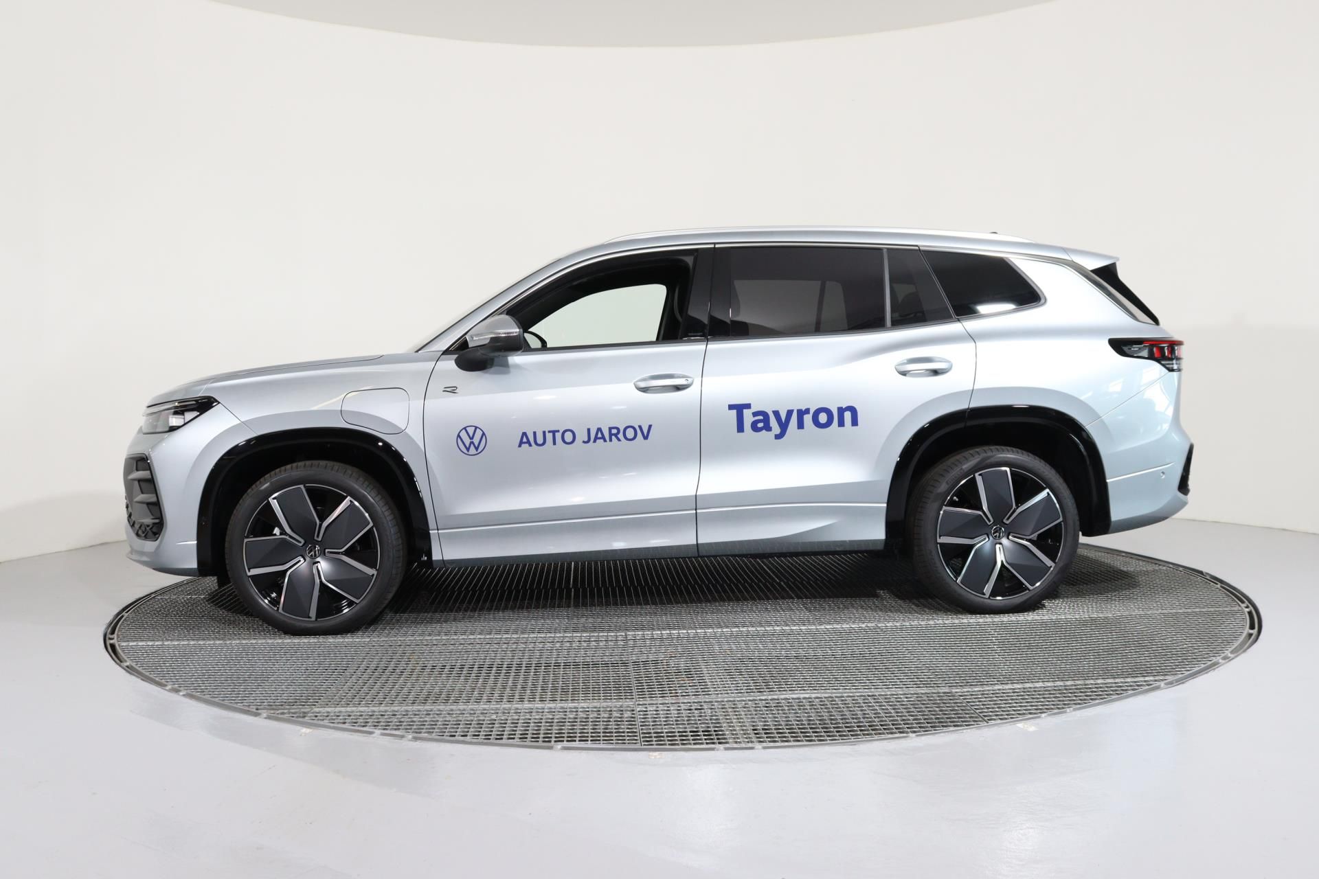 Volkswagen Tayron, R-Line People 200 kW eHybrid - fotka 2