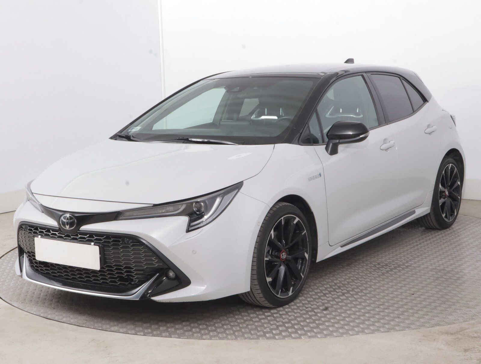 Toyota Corolla, 1.8 Hybrid, Automat - fotka 2