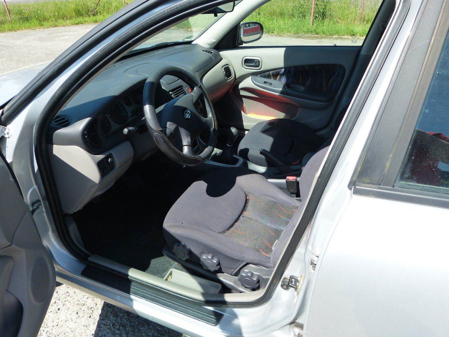 Nissan Almera, 1.5 - fotka 6