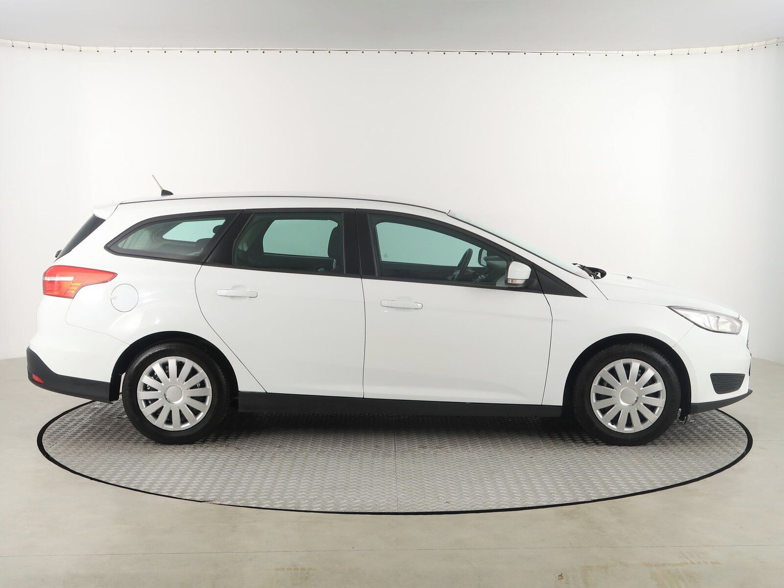 Ford Focus, 1.6 i, Serv.kniha, Klima - fotka 6