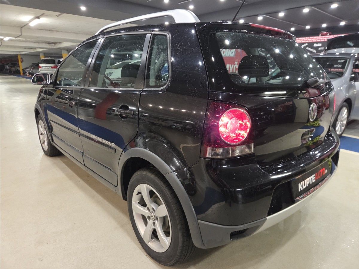 Volkswagen Polo, 1,4 Nové brzdy a pneu  cross p - fotka 4