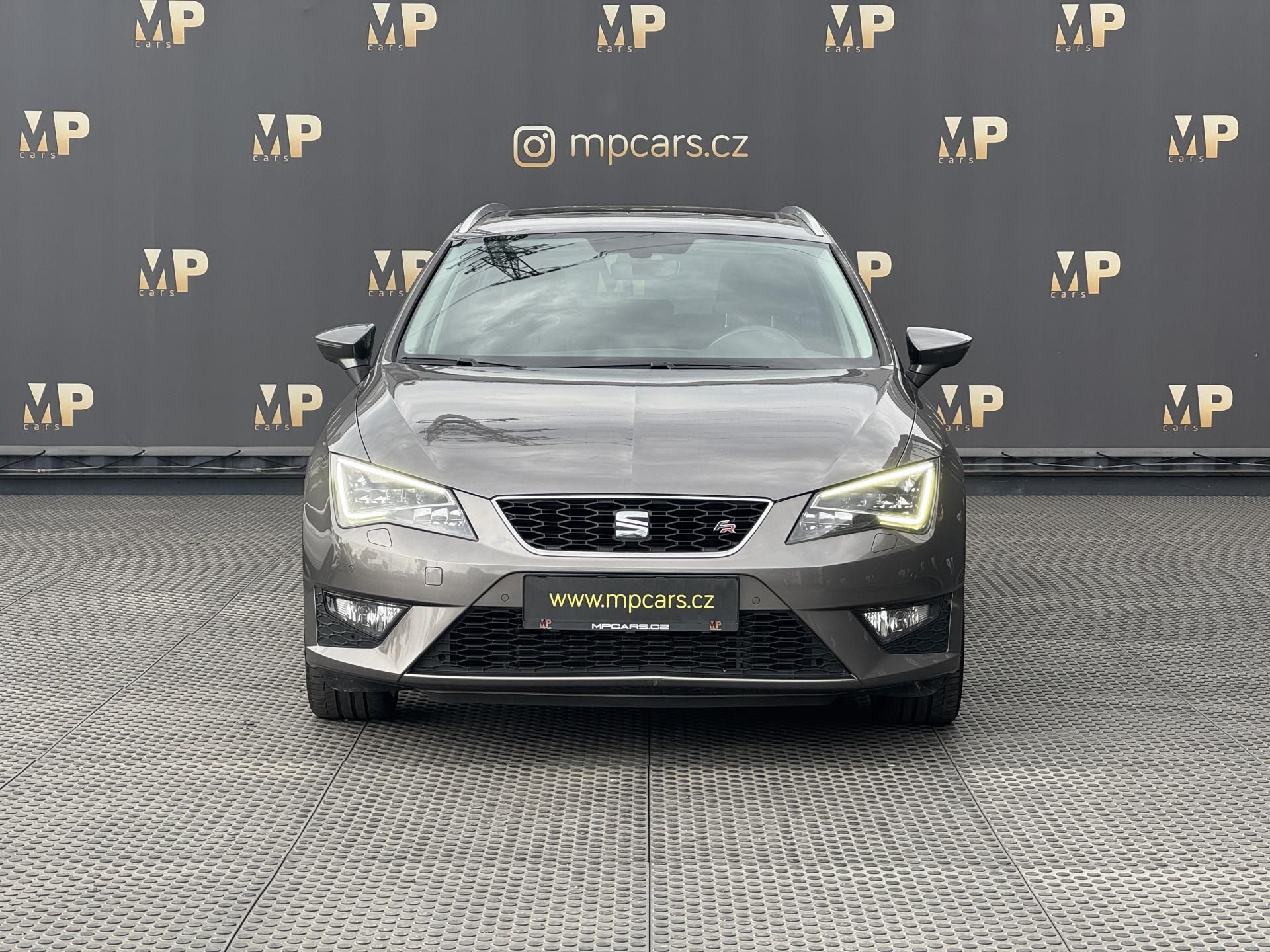 Seat Leon, 1.4TSi 92kW MAN FR, PANO 1.Maj - fotka 2
