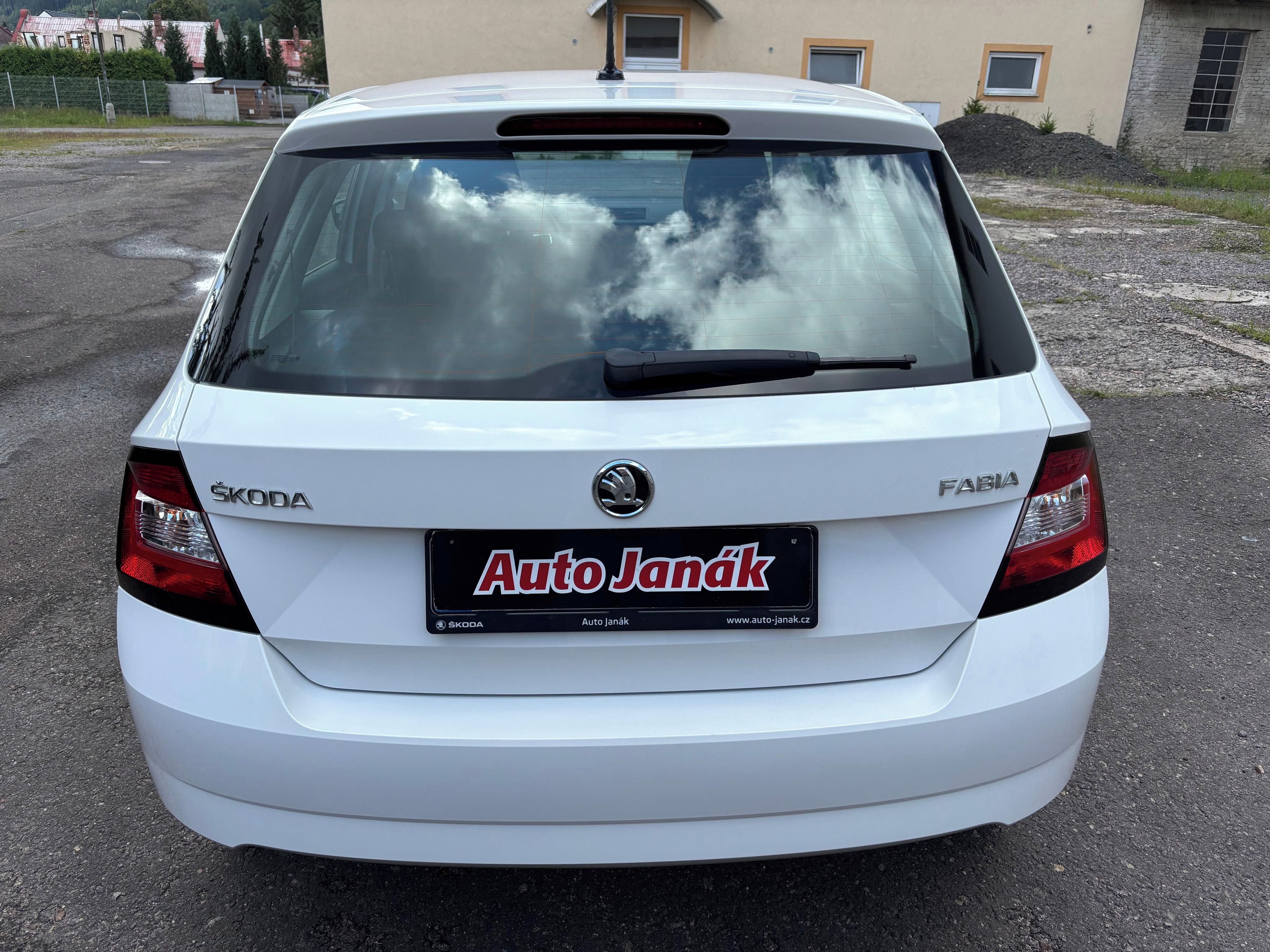Škoda Fabia - fotka 4