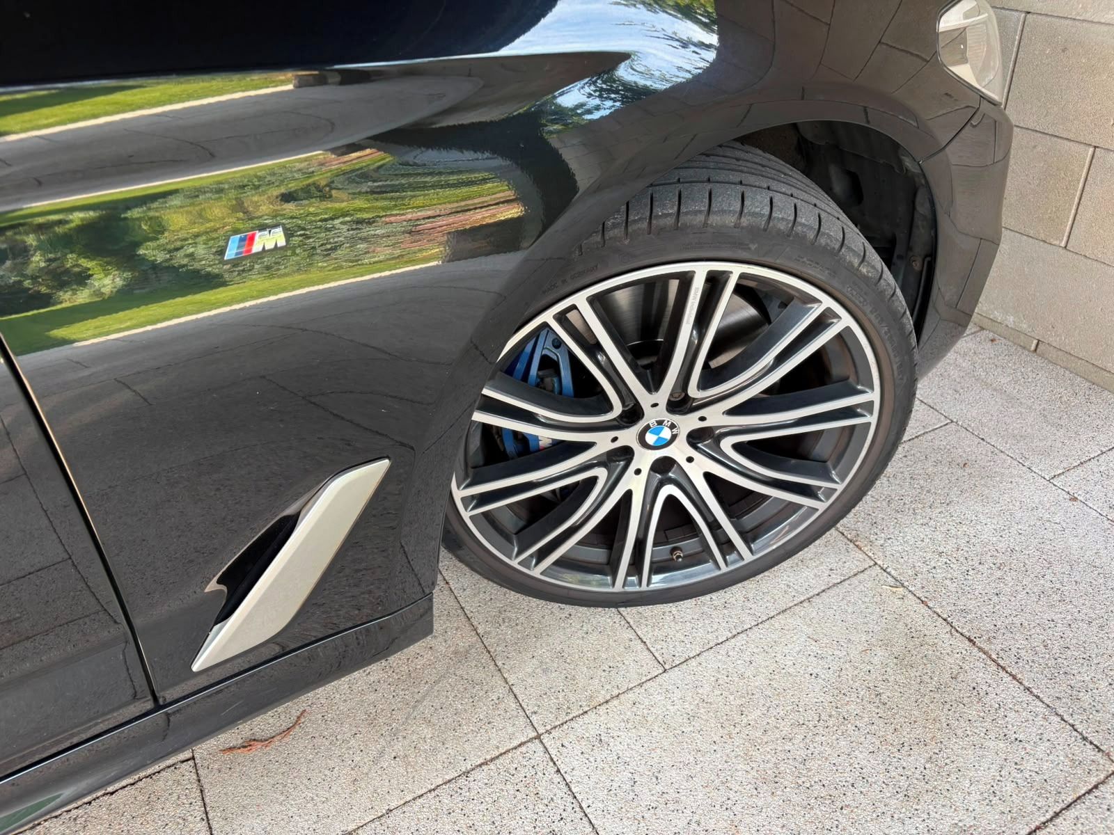 BMW Řada 5, 540i xDrive Mpaket - fotka 5